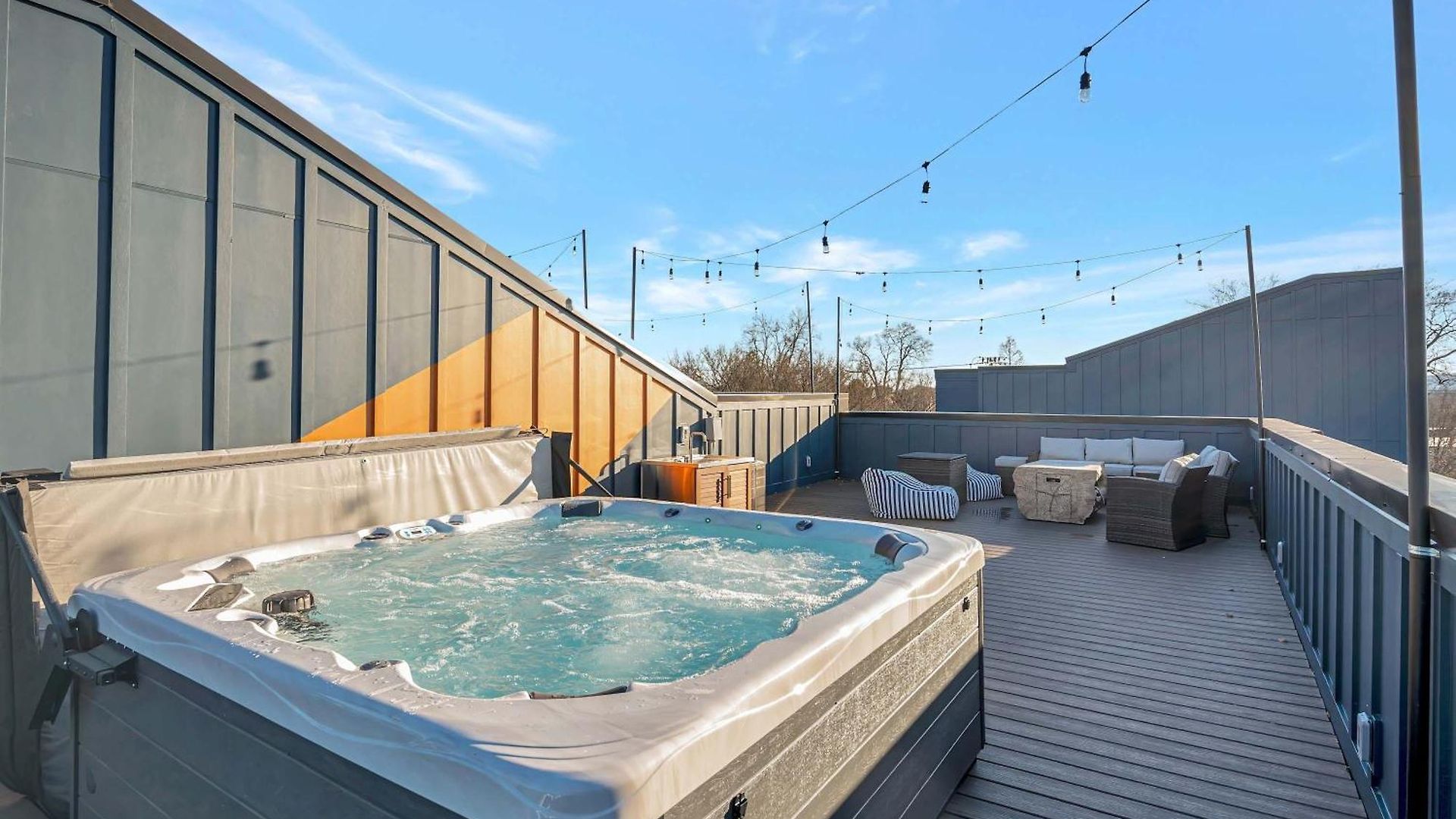 Holiday home Twin Homes Rooftop Deck Hot Tub Outdoor Kitchen