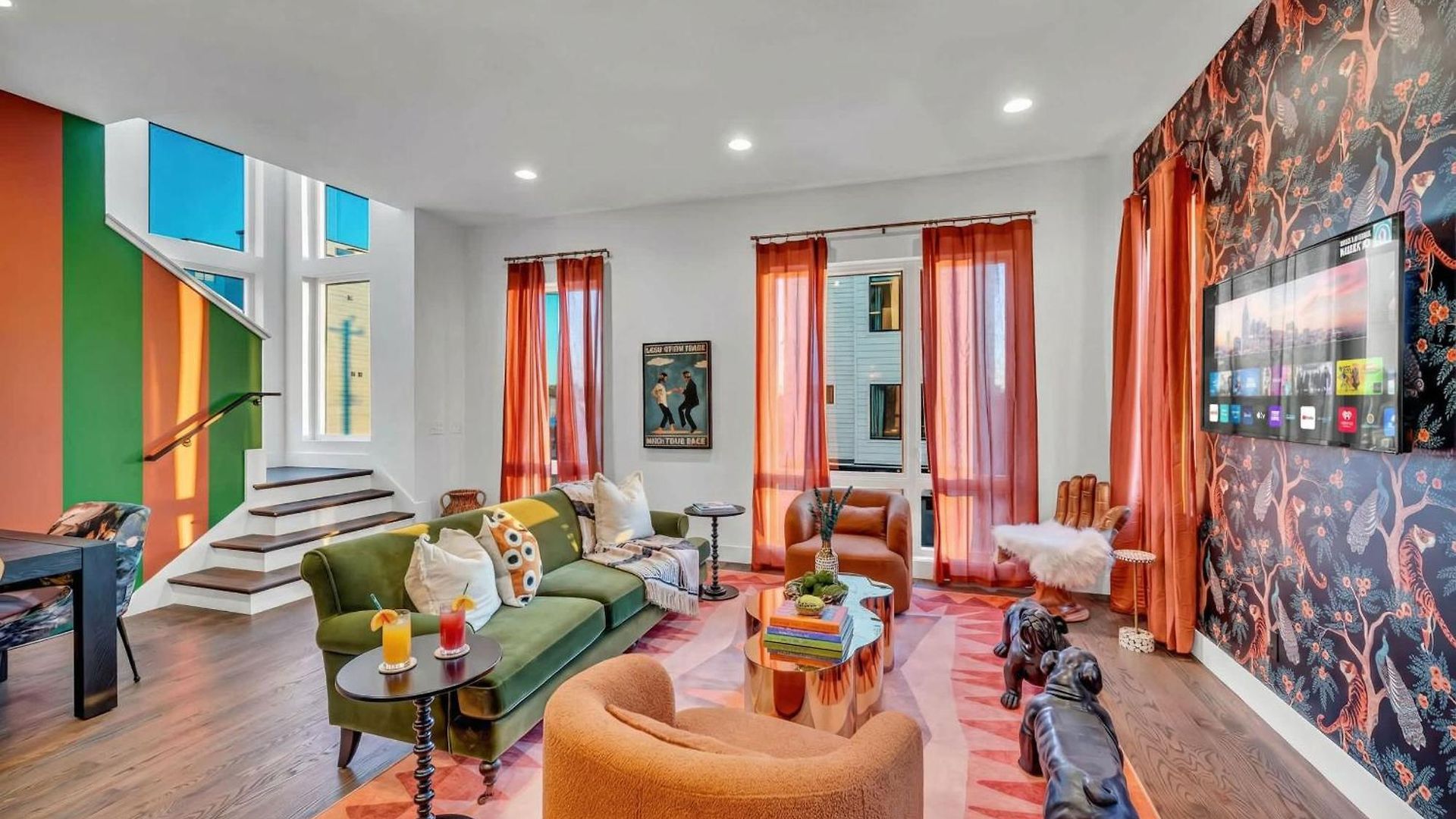 Holiday home Disco Themed Hot Tub & Rooftop Decks In Nashville