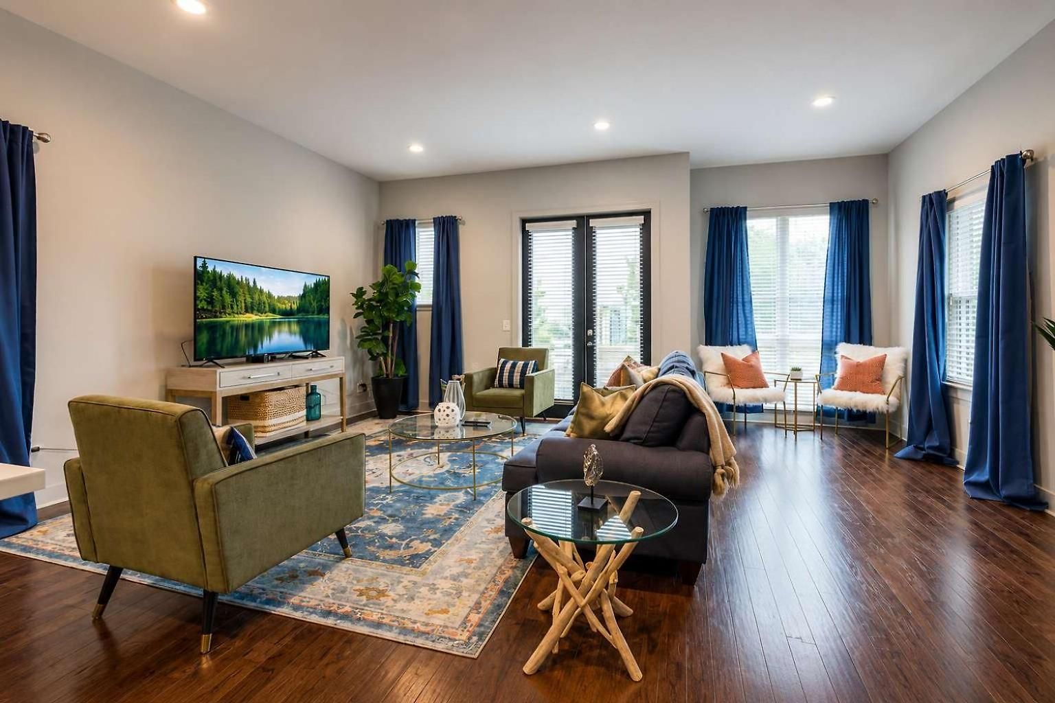 Holiday home Gorgeous 2miles To Lower Broadway