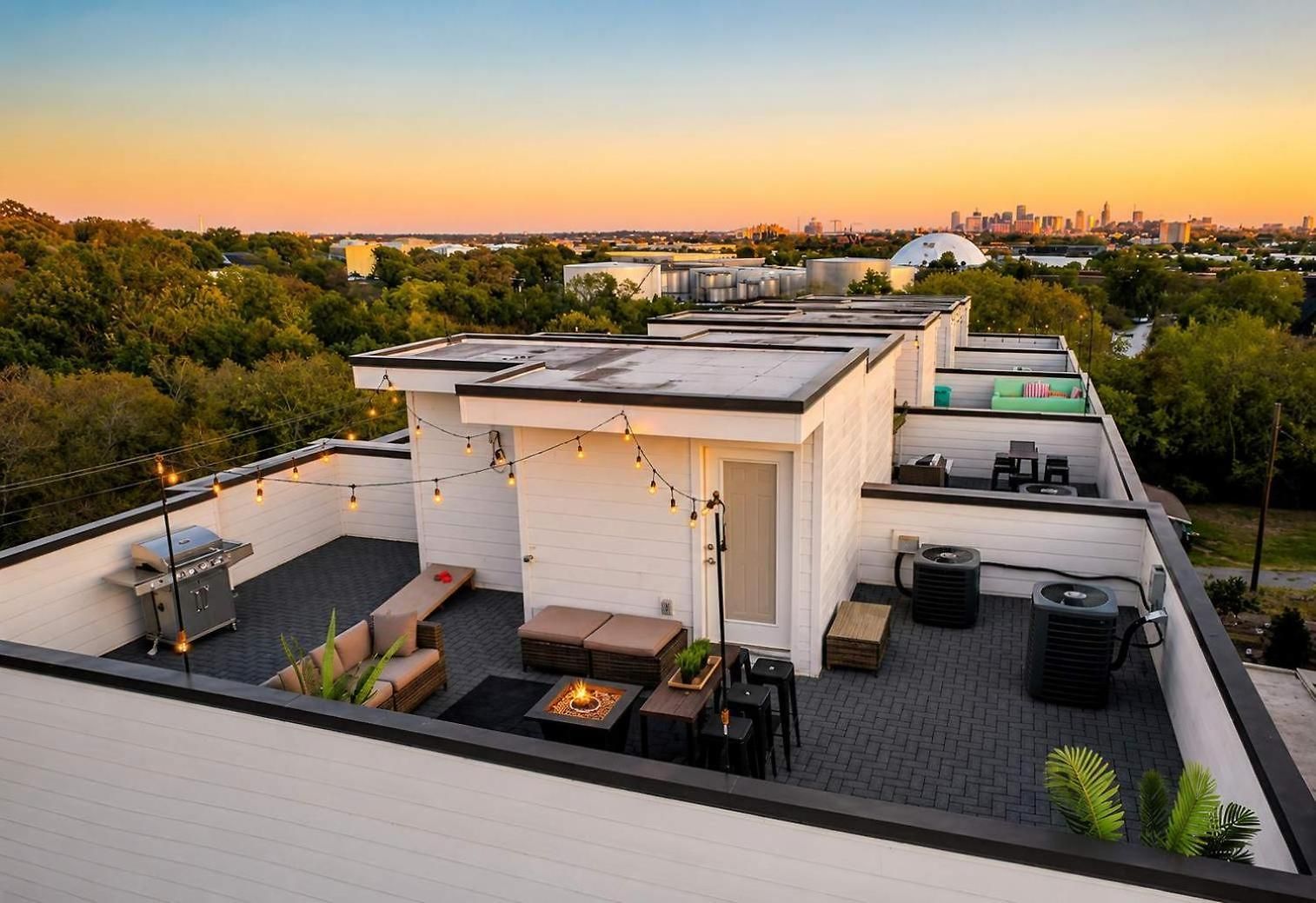 Skyline Serenity Spacious Retreat *