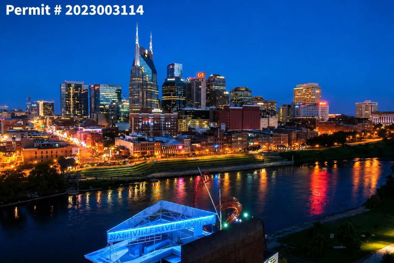 Luxe Retreat Rooftop & Hot Tub * Nashville