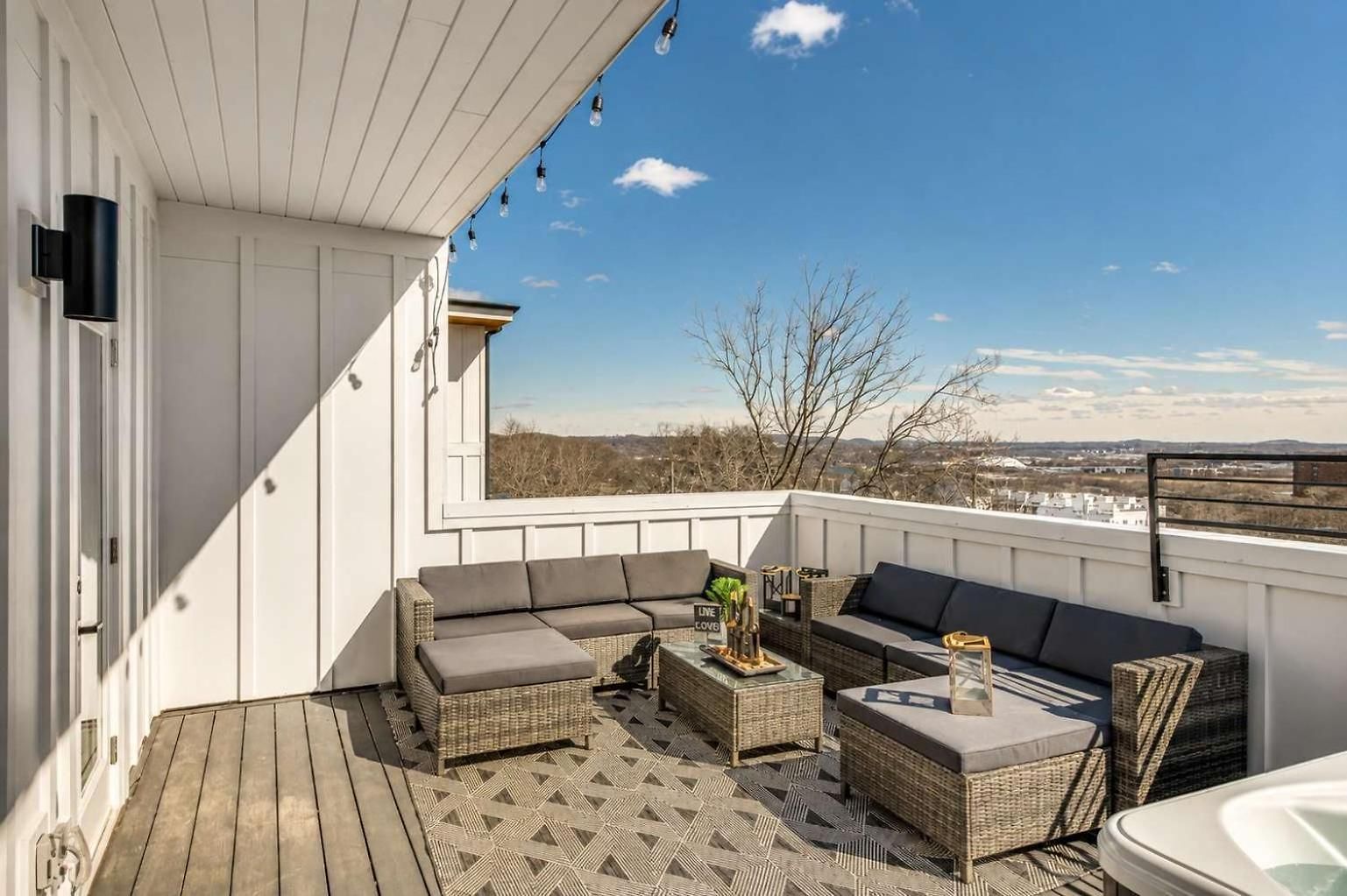 Two Luxury Homes Side-by-side Sleeps 24