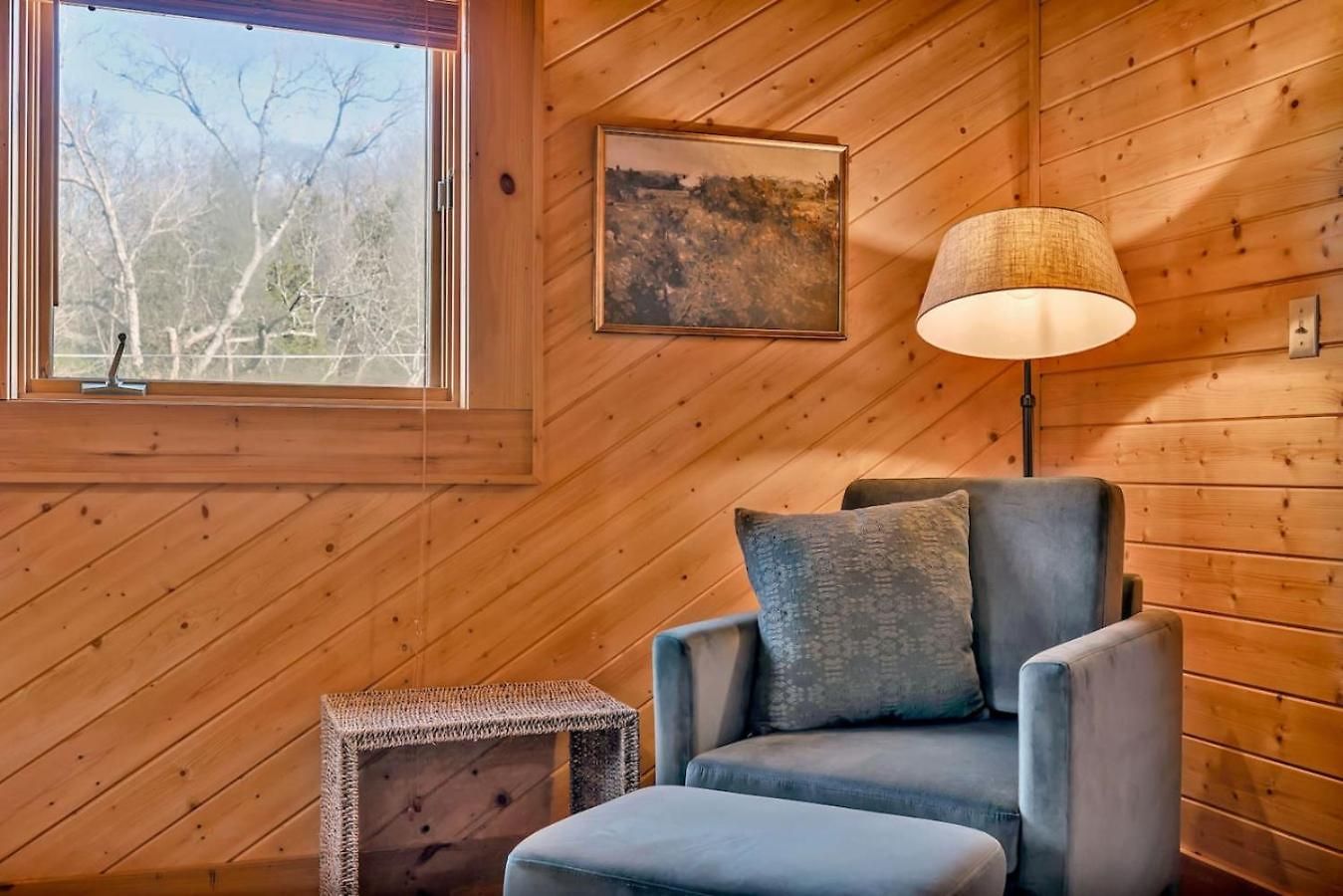 Creeks Luxury Retreat 15 Min To Downtown Holiday home