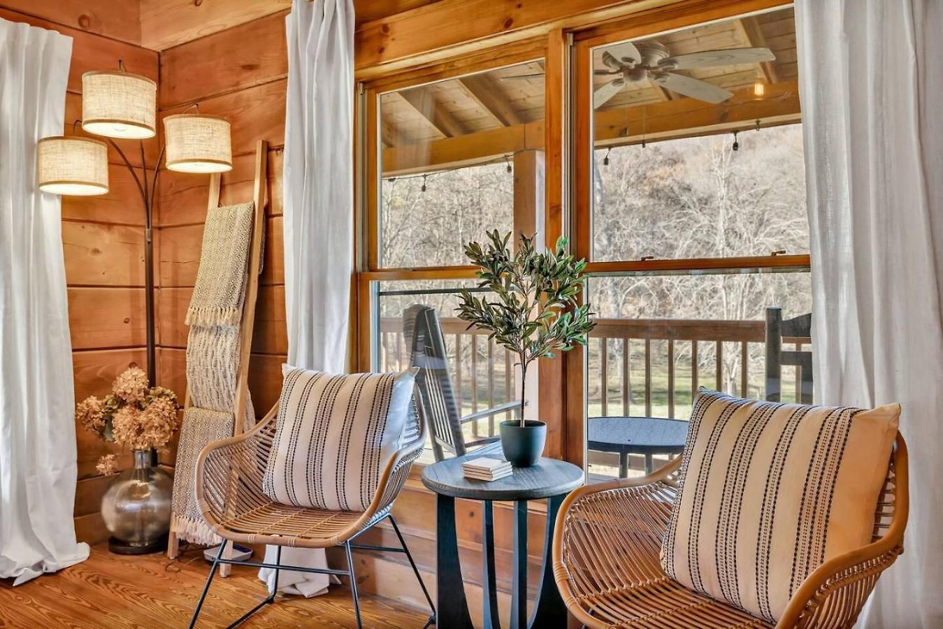 Holiday home Creeks Luxury Retreat 15 Min To Downtown