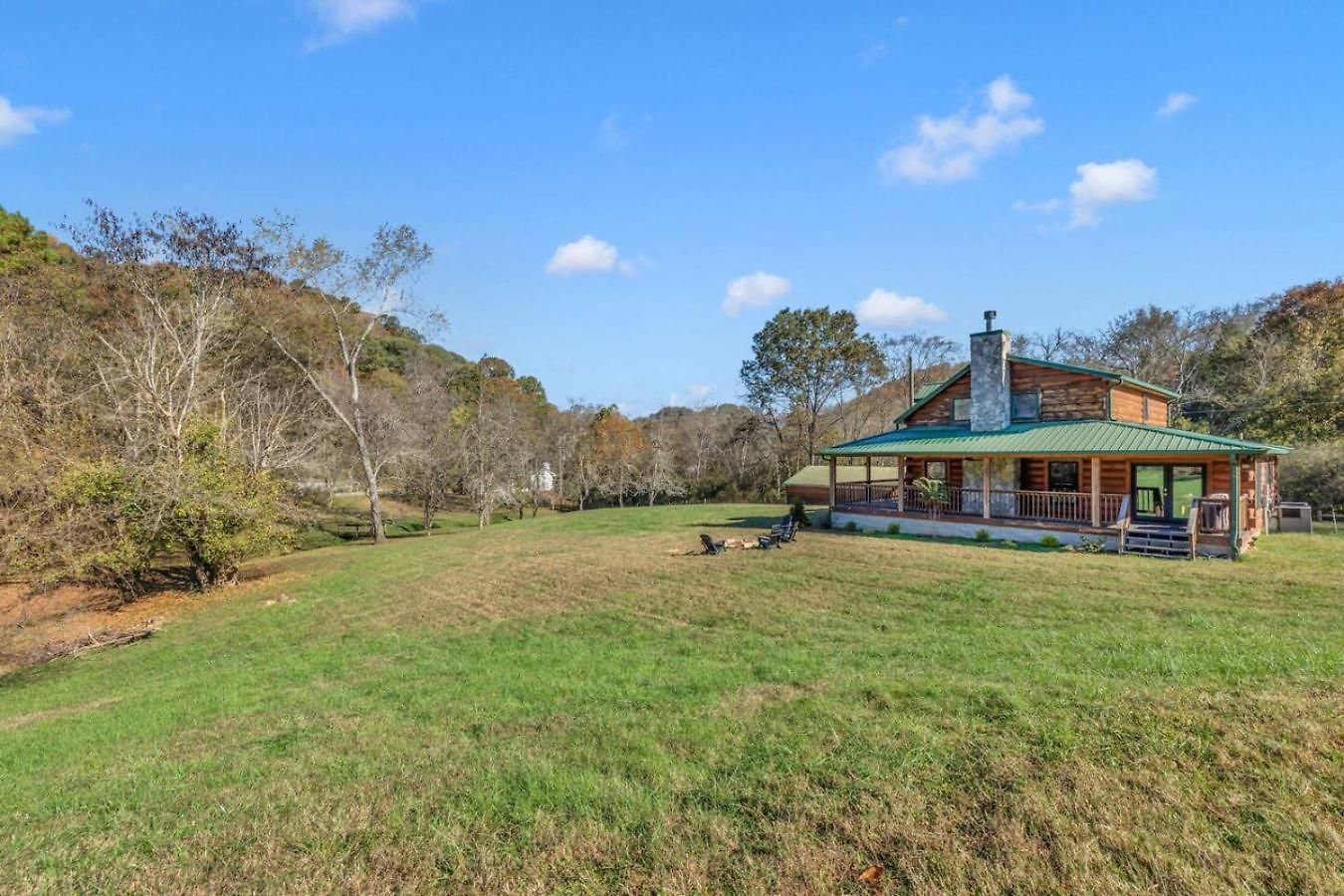 Creeks Luxury Retreat 15 Min To Downtown Holiday home