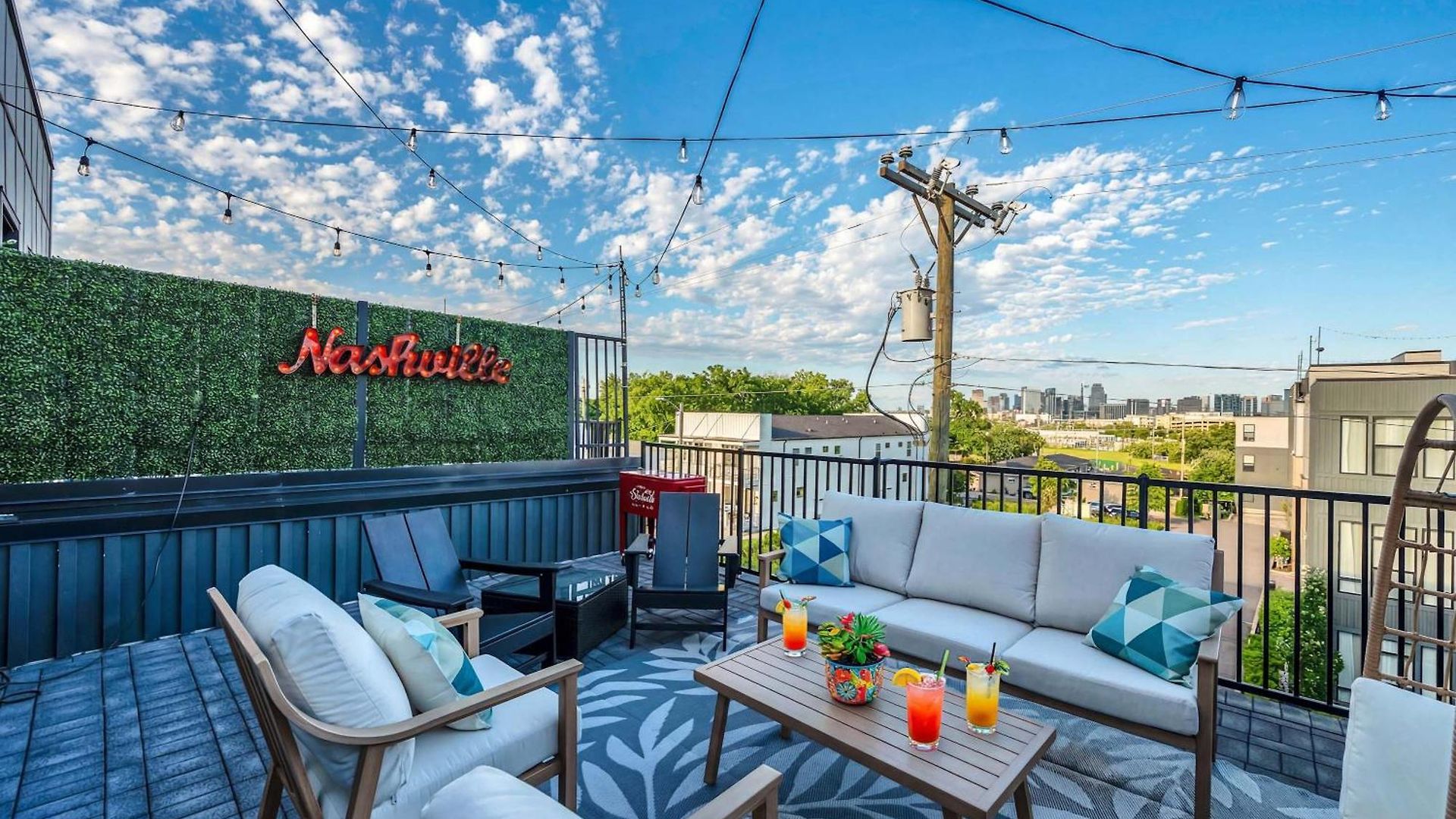 Brand New Views Karaoke Near Downtown Holiday home *