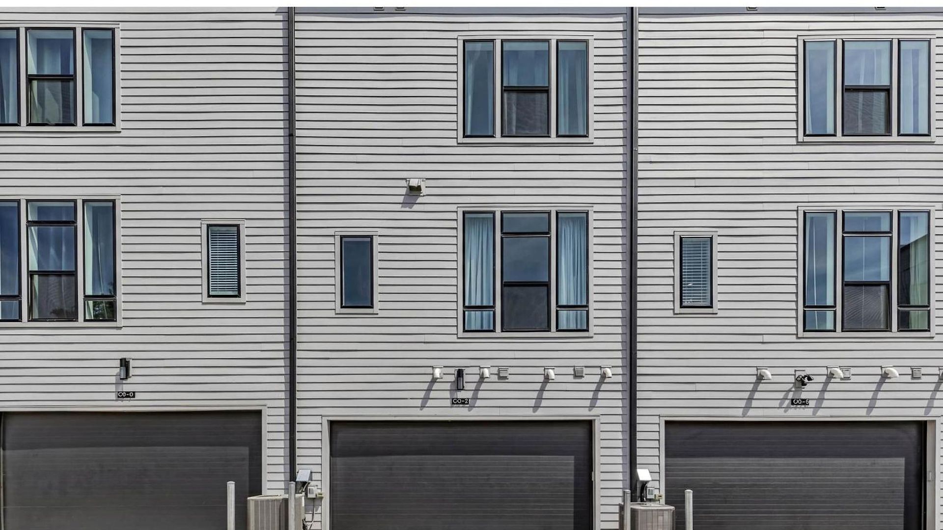 Holiday home Brand New Views Karaoke Near Downtown *