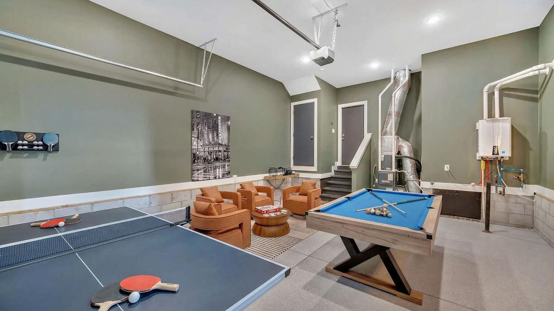 Holiday home Rooftop Deck & Shuffleboard Bbq Near Downtown Nashville