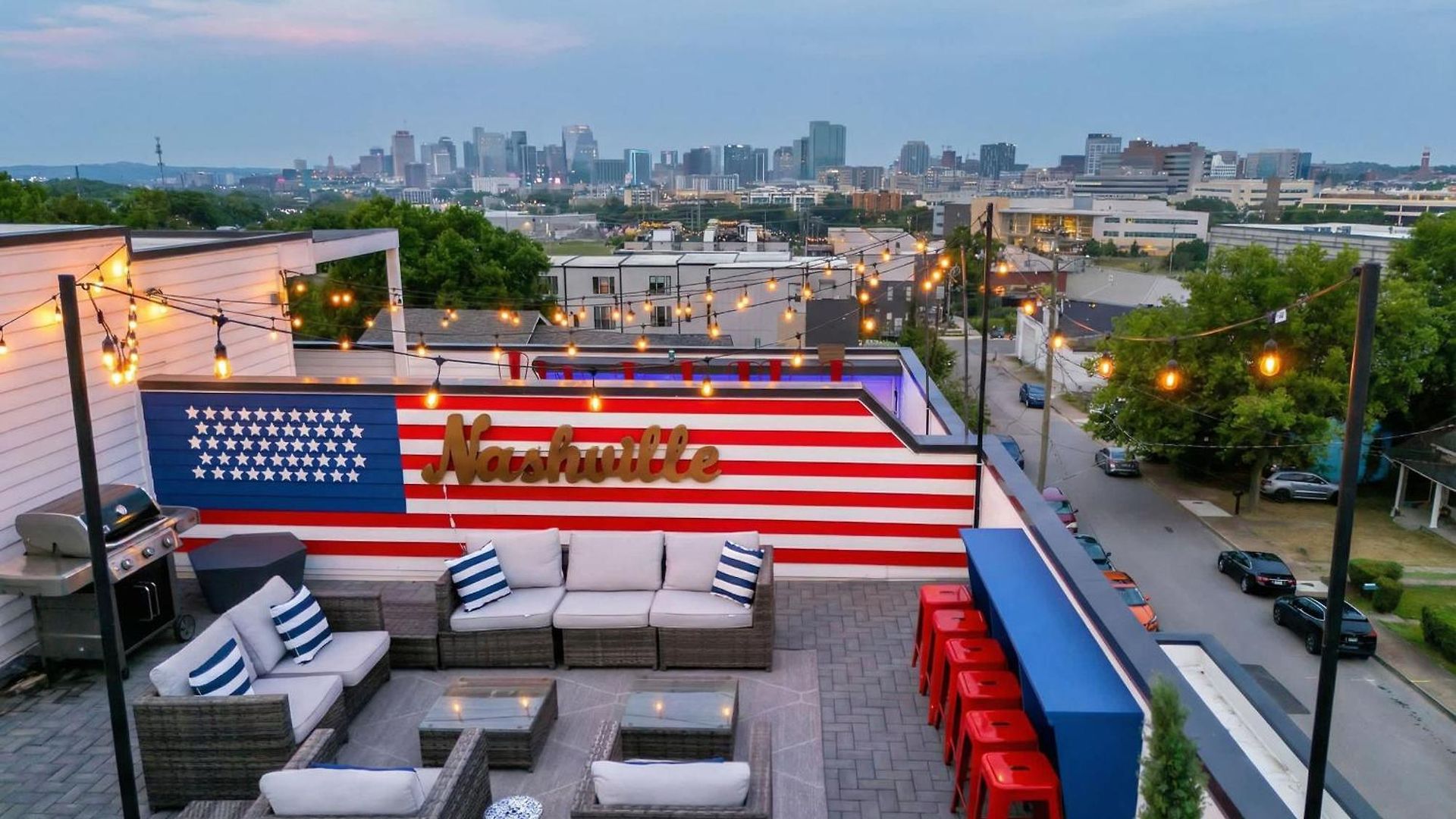 Rooftop Deck & Shuffleboard Bbq Near Downtown Holiday home