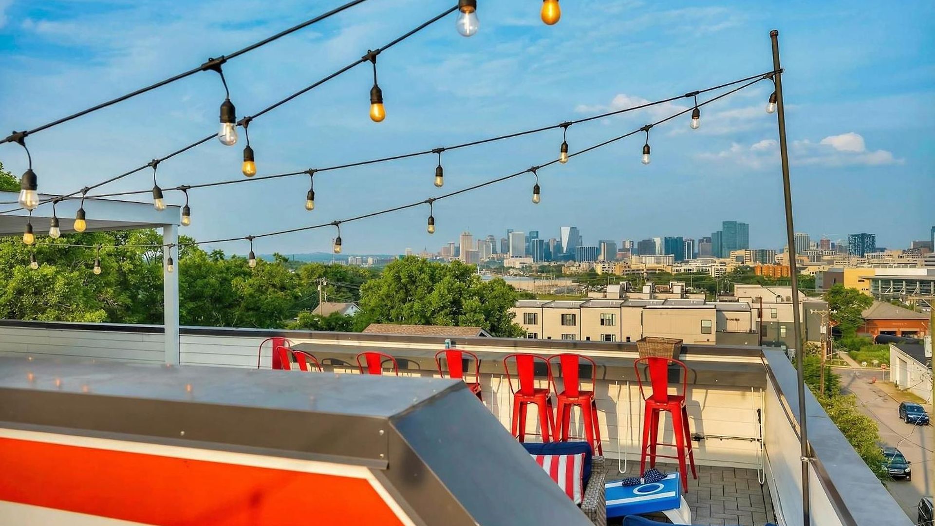 Rooftop Deck & Shuffleboard Bbq Near Downtown Holiday home Nashville