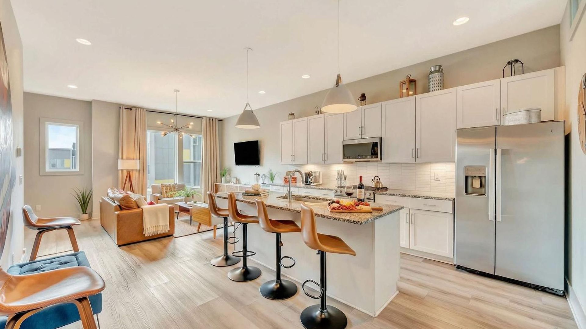 Holiday home Rooftop Deck Grill Ping Pong Near Downtown *