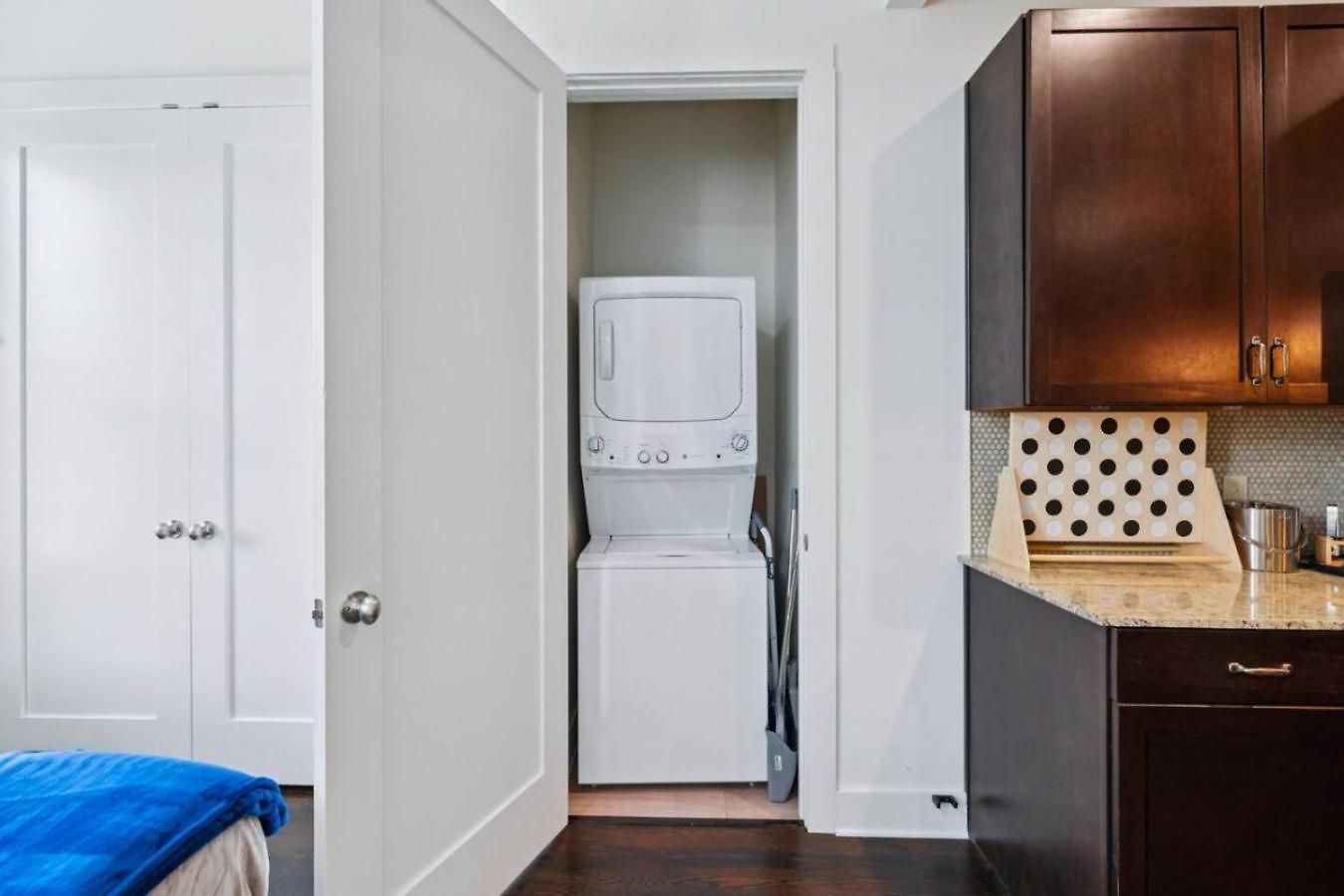 Fabulous Nashvegas Loft Retreat Near Vandy Off West End Mins To Broadway *