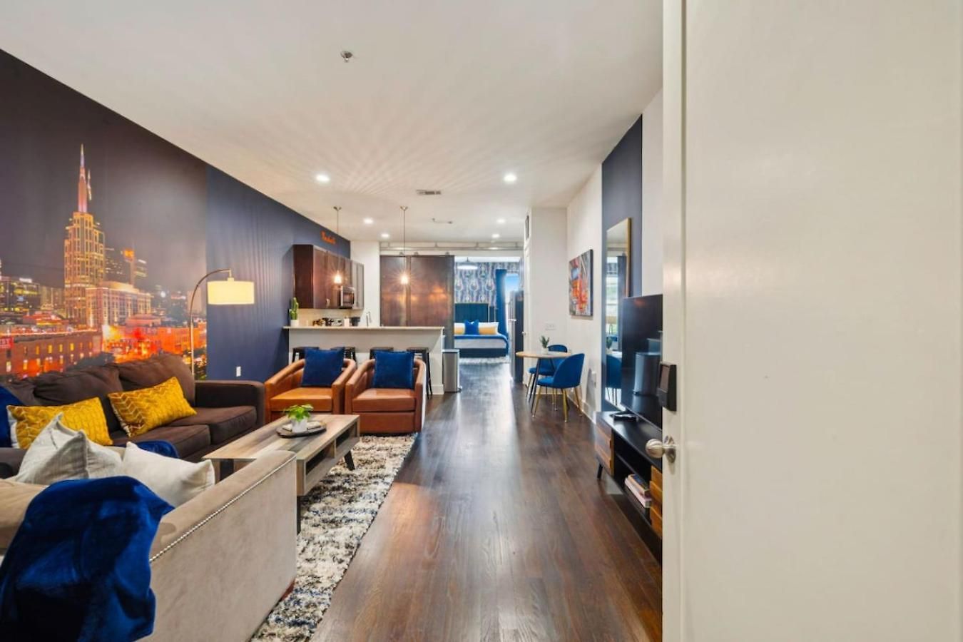 Fabulous Nashvegas Loft Retreat Near Vandy Off West End Mins To Broadway