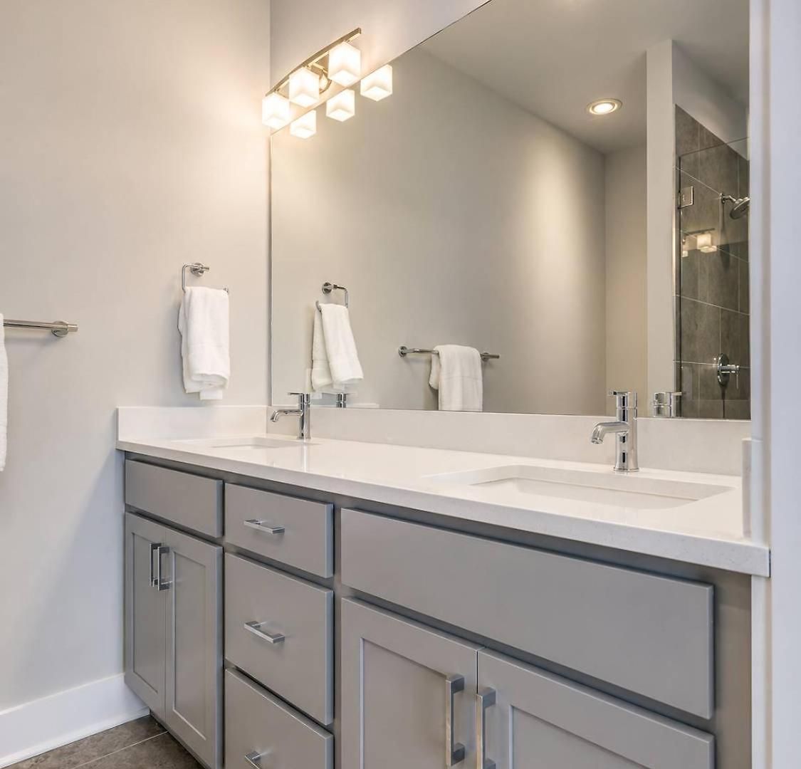 2 Premier Homes Sleeps 24 Rooftops * Nashville