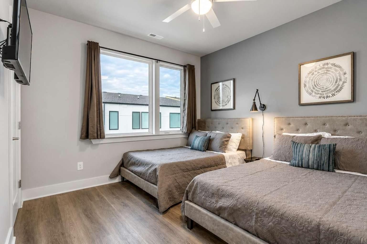 2 Premier Homes Sleeps 24 Rooftops Holiday home Nashville