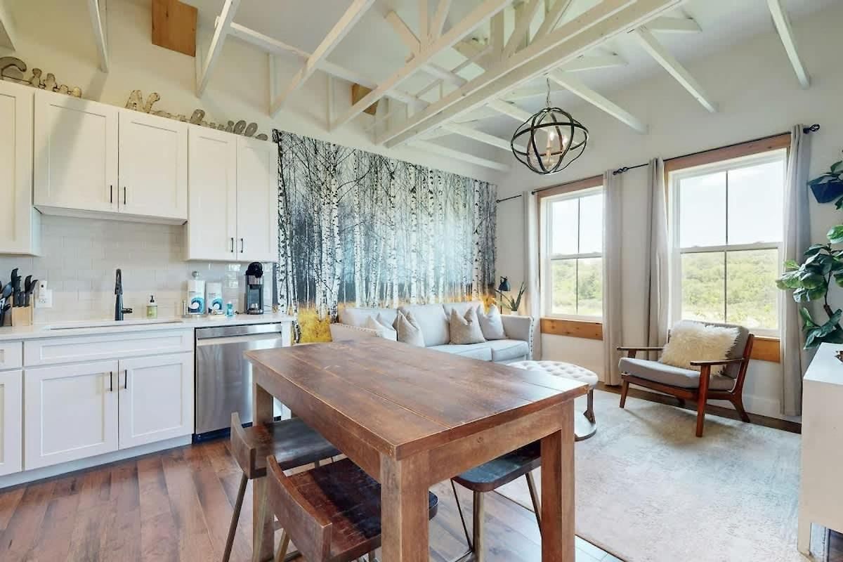 The 1865 #412 Holiday home Nashville