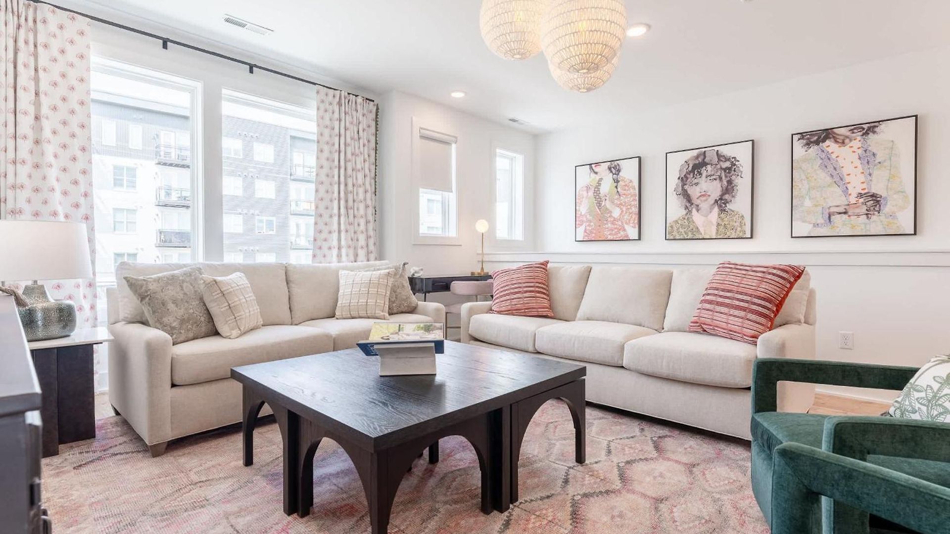 Luxe 4br Retreat With Hot Tub & Skyline Deck Holiday home *