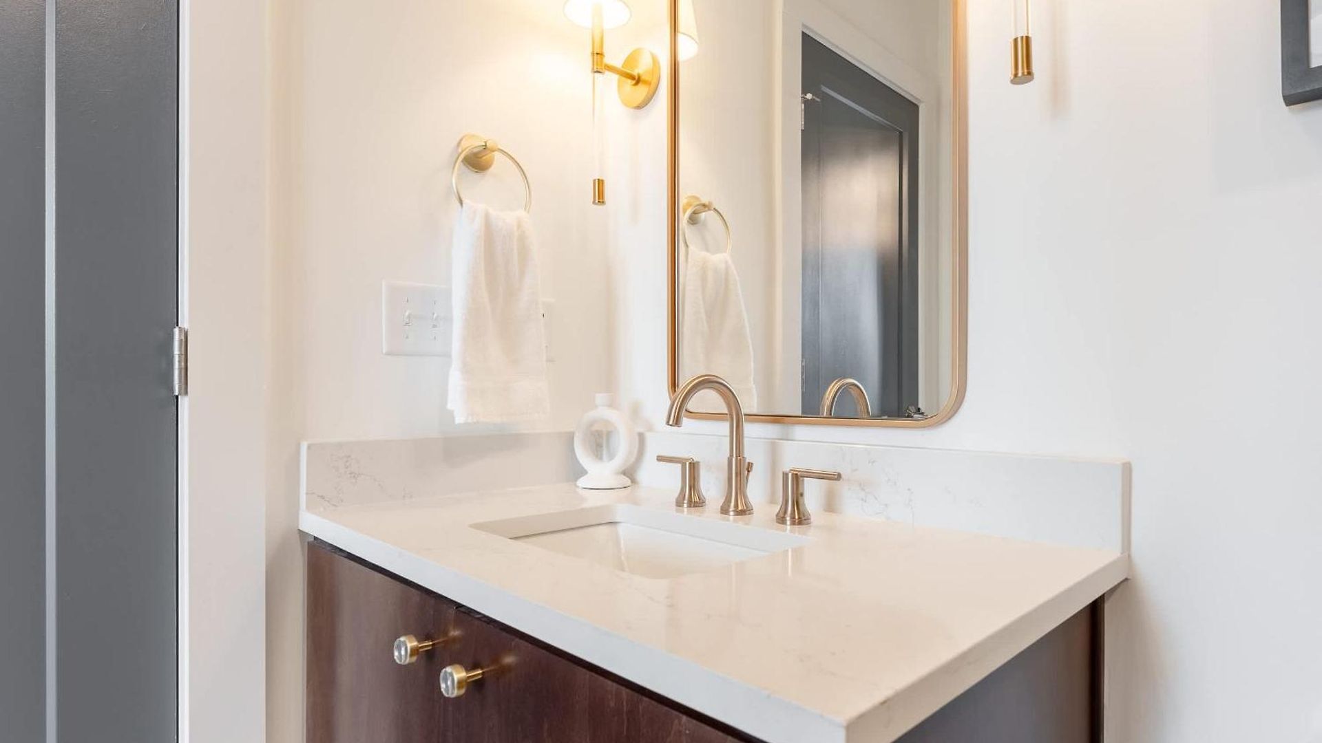 Luxe 4br Retreat With Hot Tub & Skyline Deck * Nashville