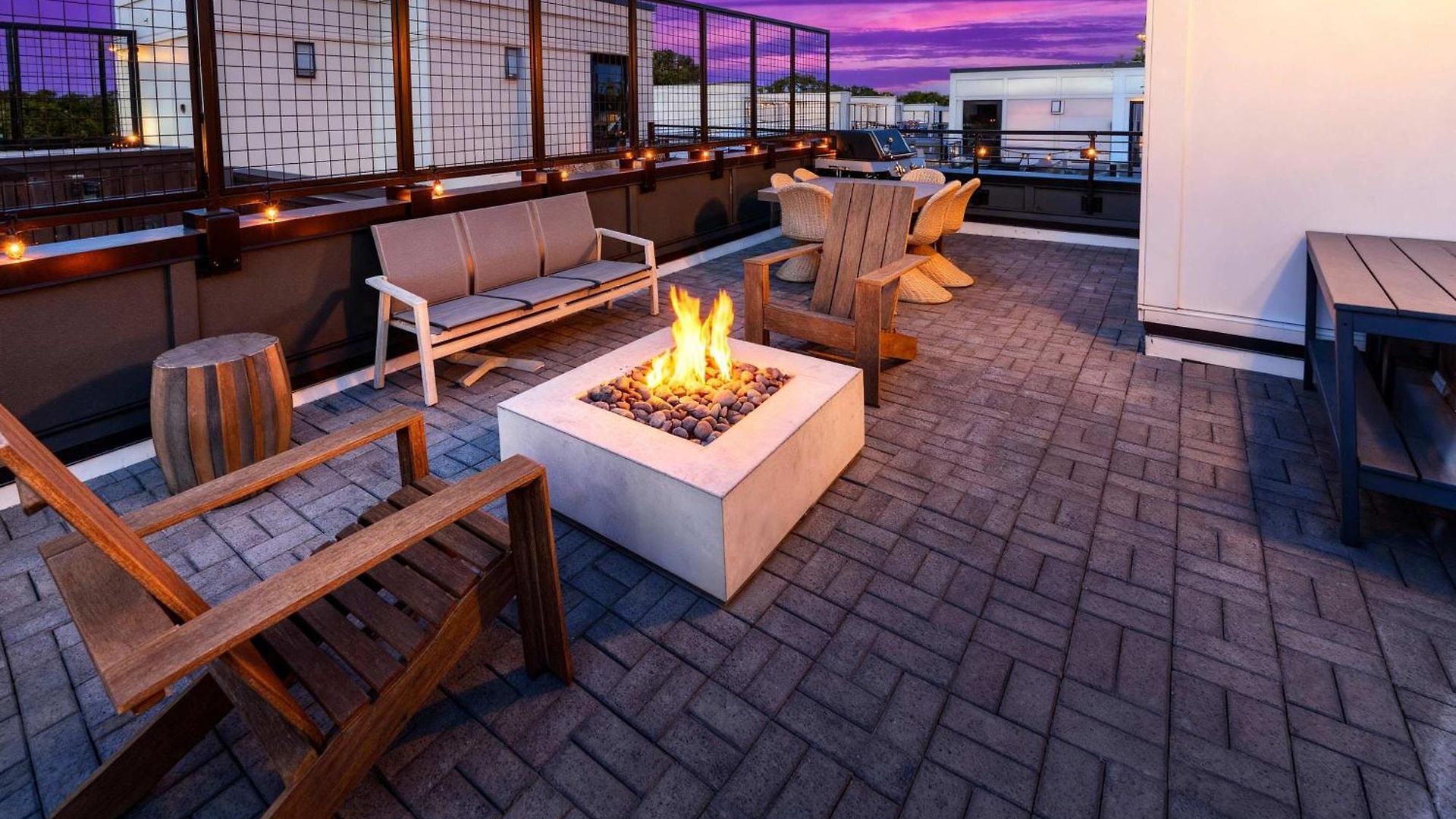 Rooftop Fire Pit Lounge Skyline Dt Nash Views Holiday home Nashville