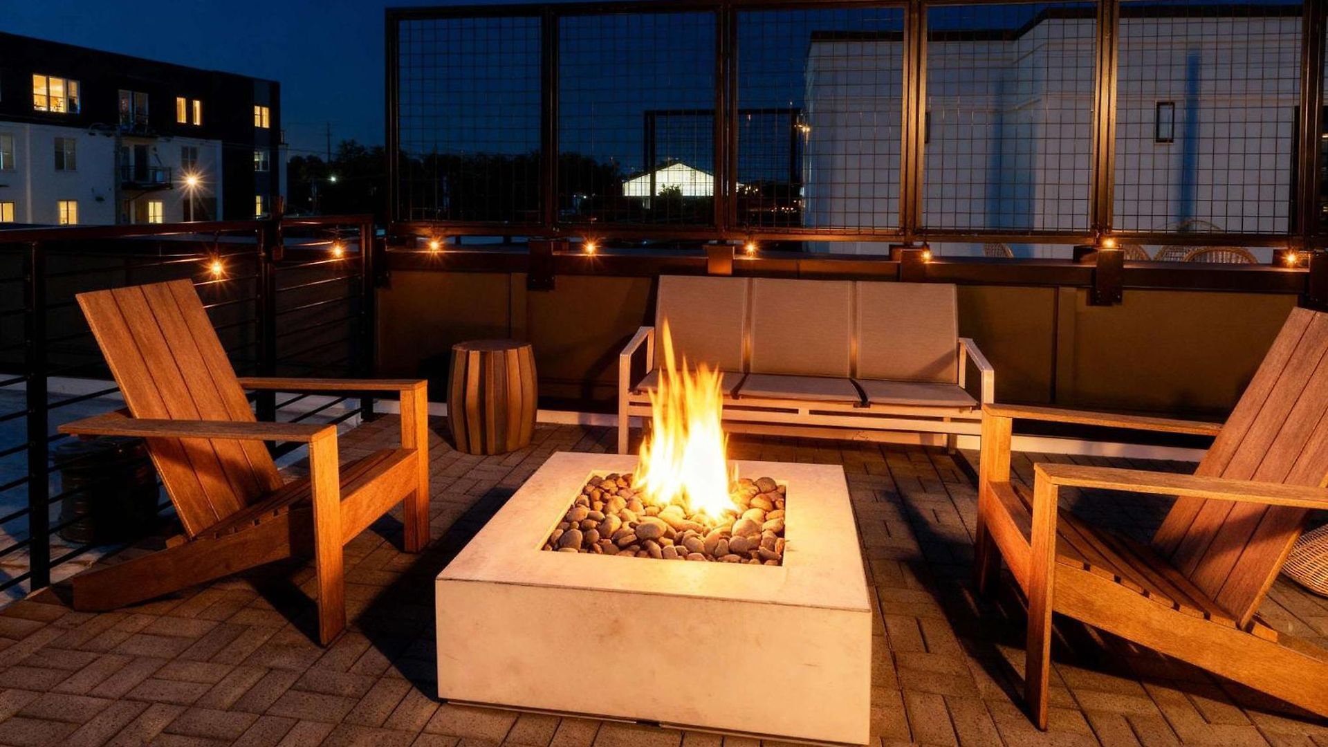 Rooftop Fire Pit Lounge Skyline Dt Nash Views Nashville