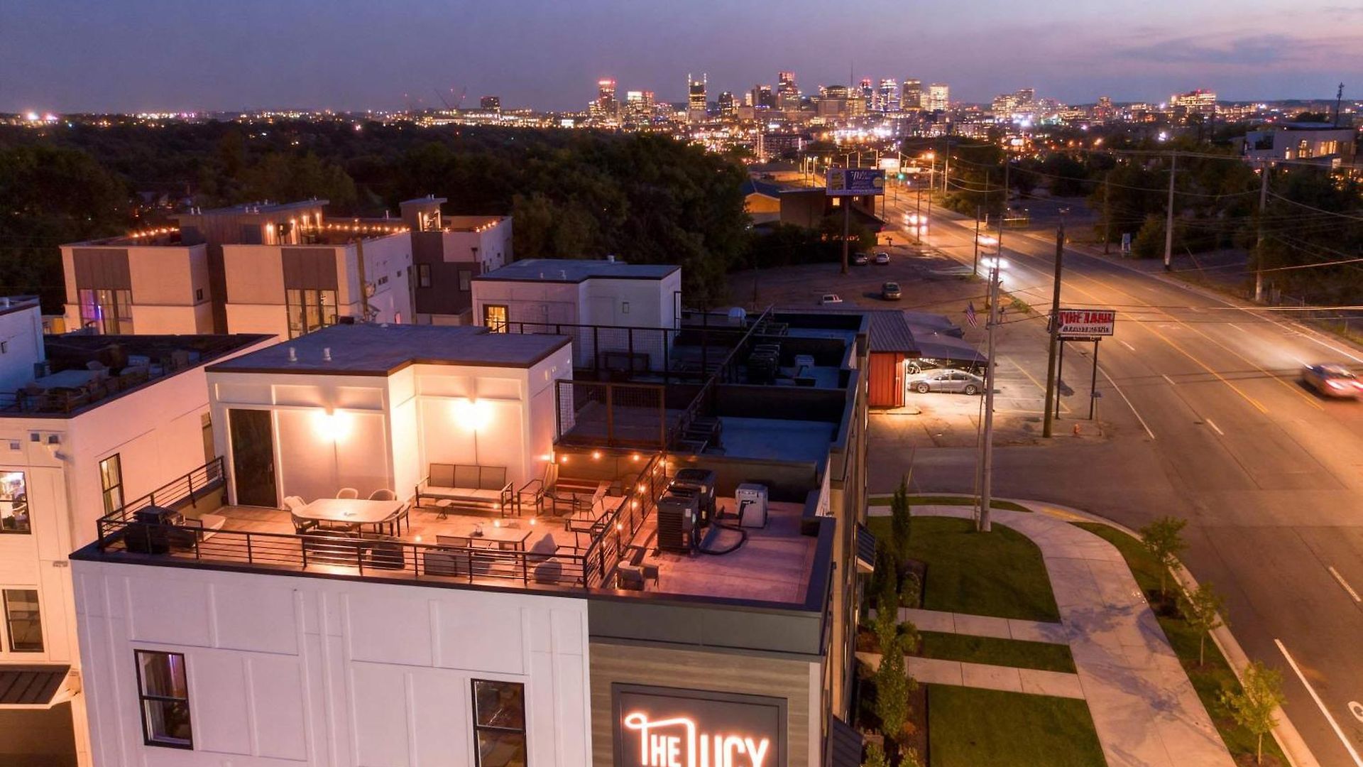 Rooftop Fire Pit Lounge Skyline Dt Nash Views