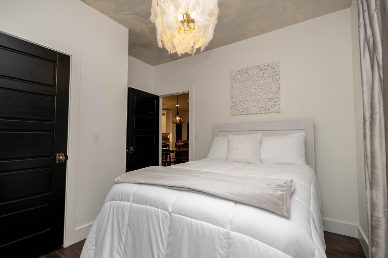 Holiday home Germantown-adjacent 4br With Private Deck & Grill *
