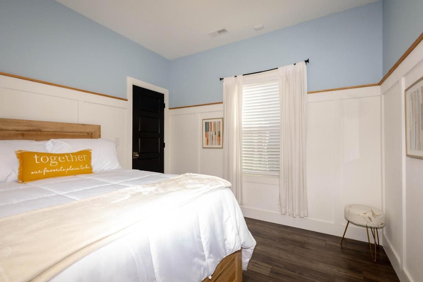 Holiday home Germantown-adjacent 4br With Private Deck & Grill Nashville