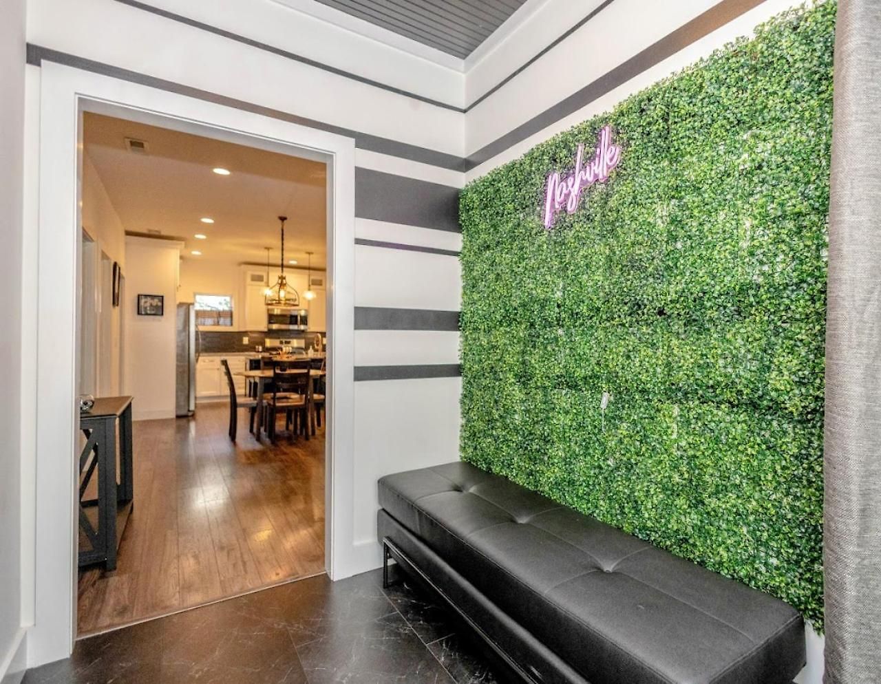 Germantown-adjacent 4br With Private Deck & Grill *