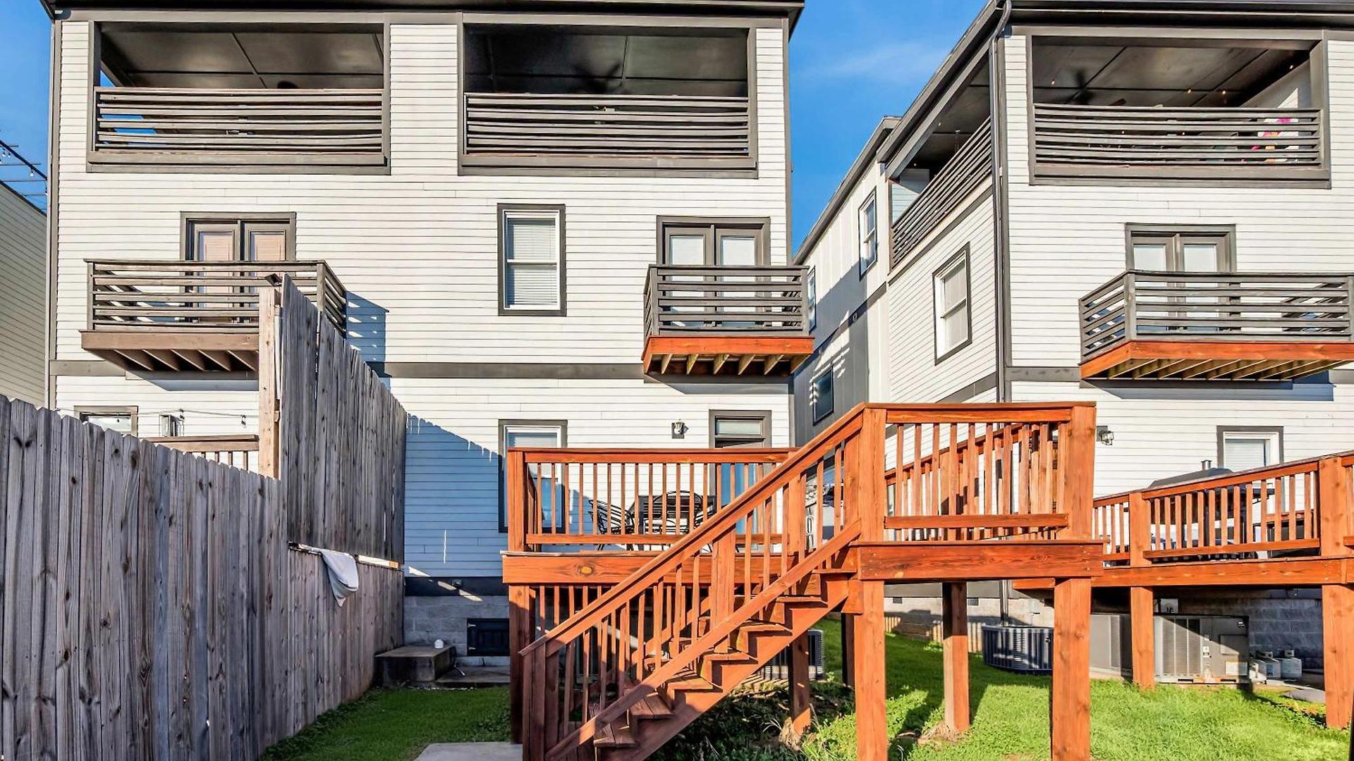 Game Balcony Backyard Near Downtown Nash Holiday home *