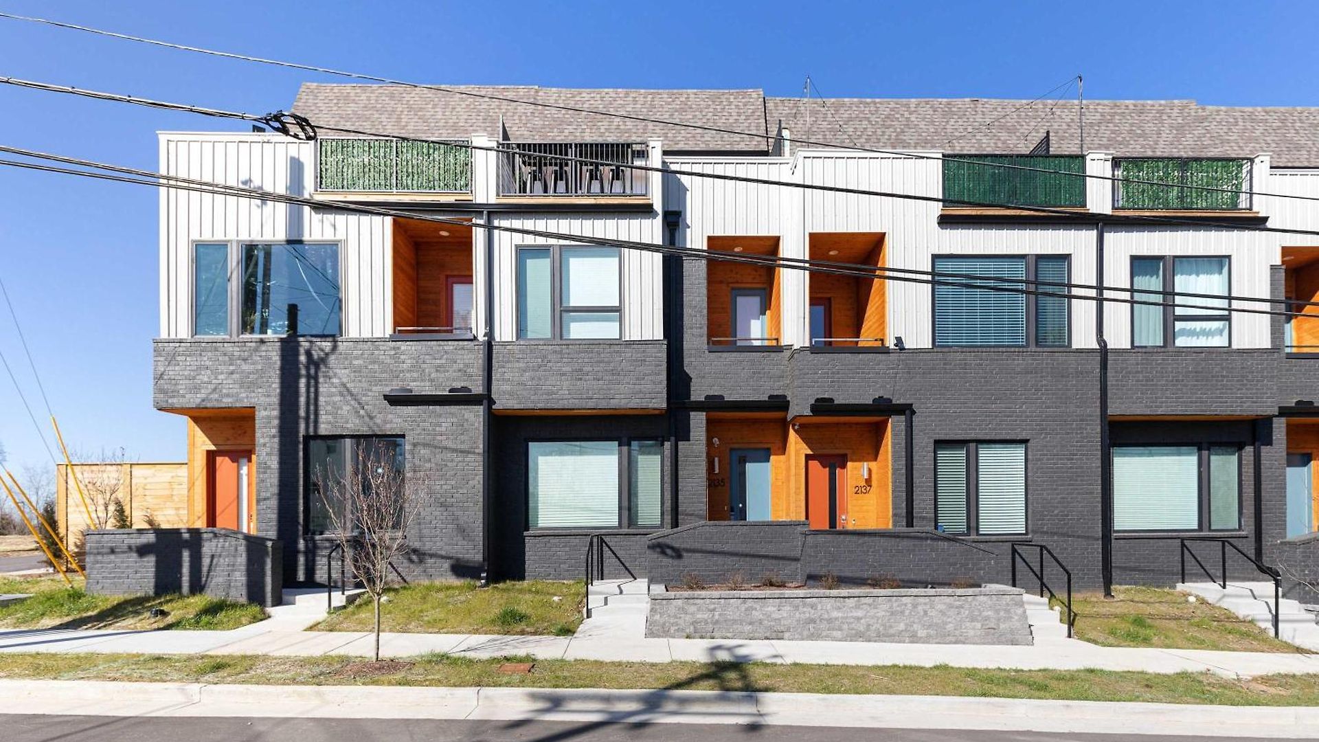 Private With Rooftop Game Near Downtown Nashville