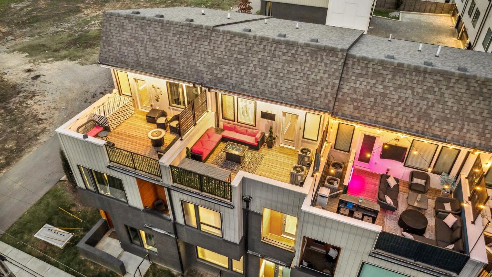 Private With Rooftop Game Near Downtown * Nashville