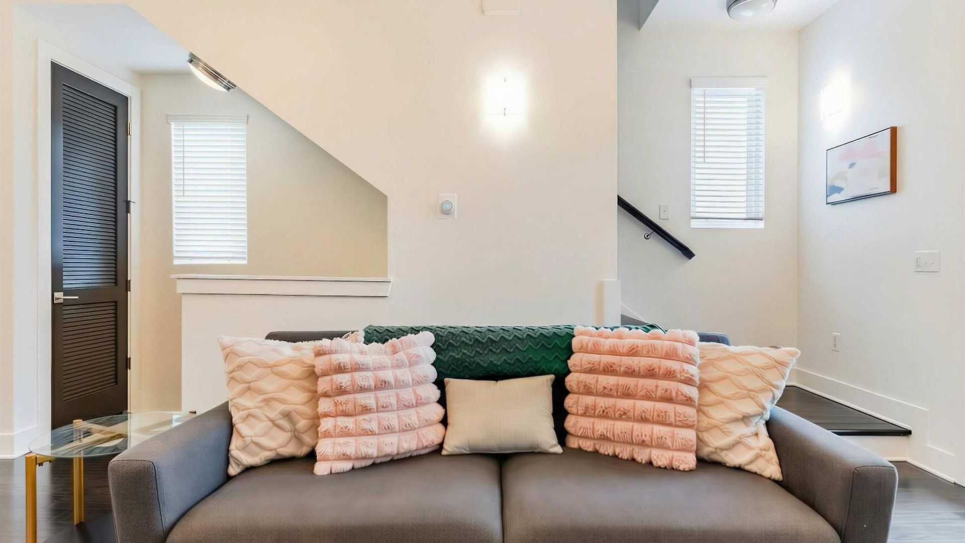 Rooftop Views & Patio Lounge Near Downtown Nashville