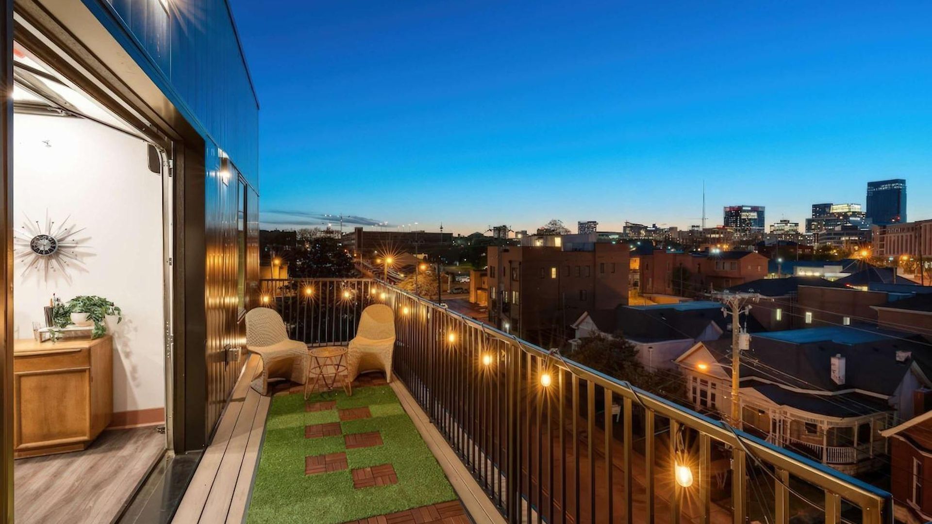 The Penthouse - 3br Rooftop - Downtown Apartment Nashville