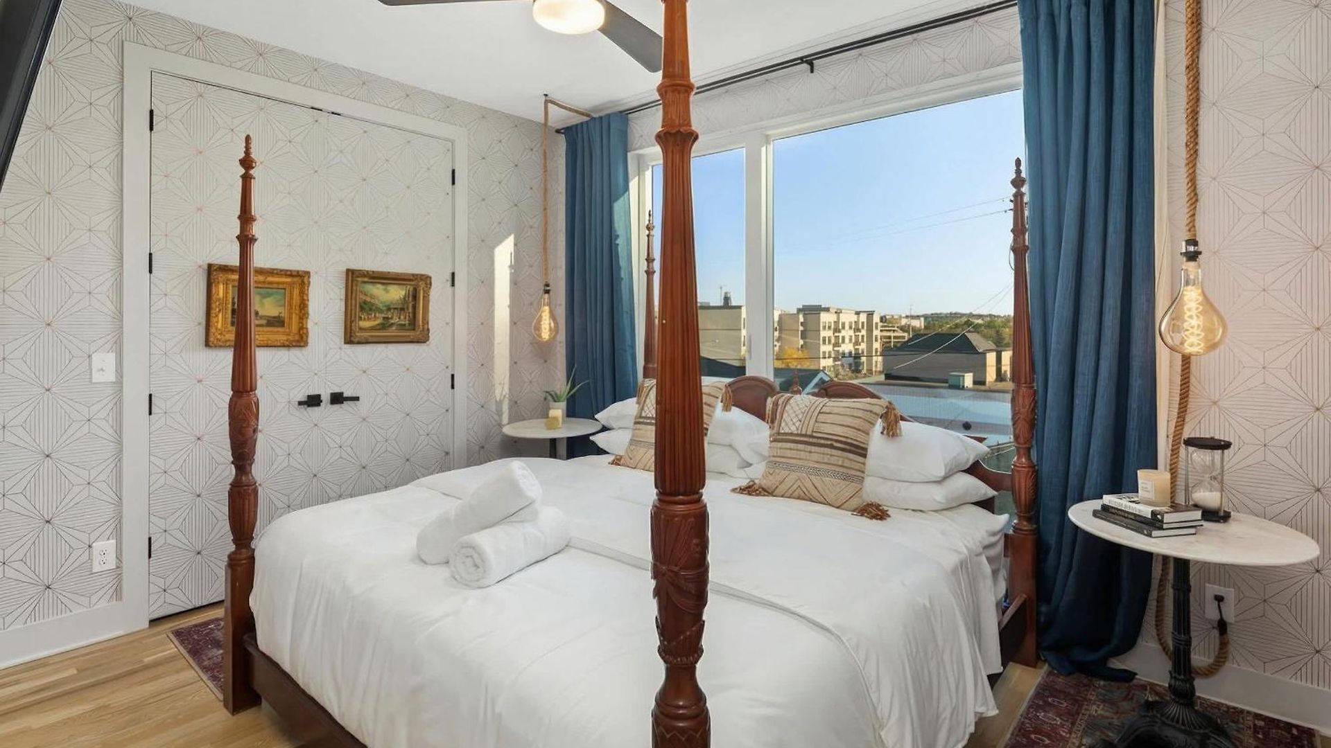Luxury Retreat - Double Rooftop Deck & Game * Nashville