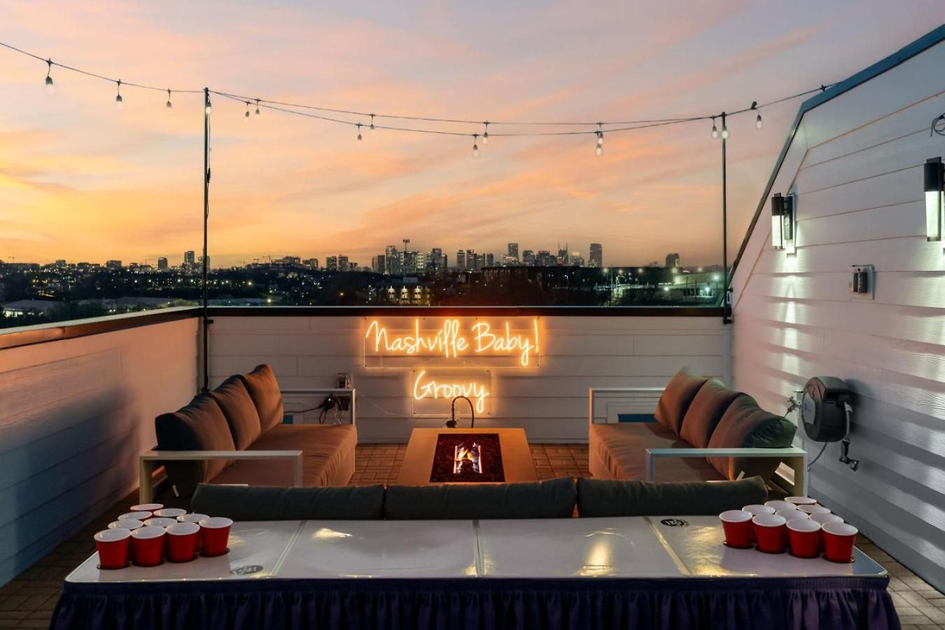 Downtown Hangout With Hot Tub Holiday home *