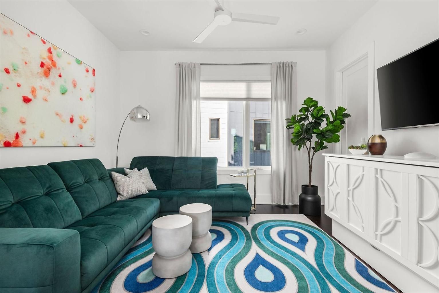 Holiday home Amazing Rooftop Walk To 12s 4th Night Free