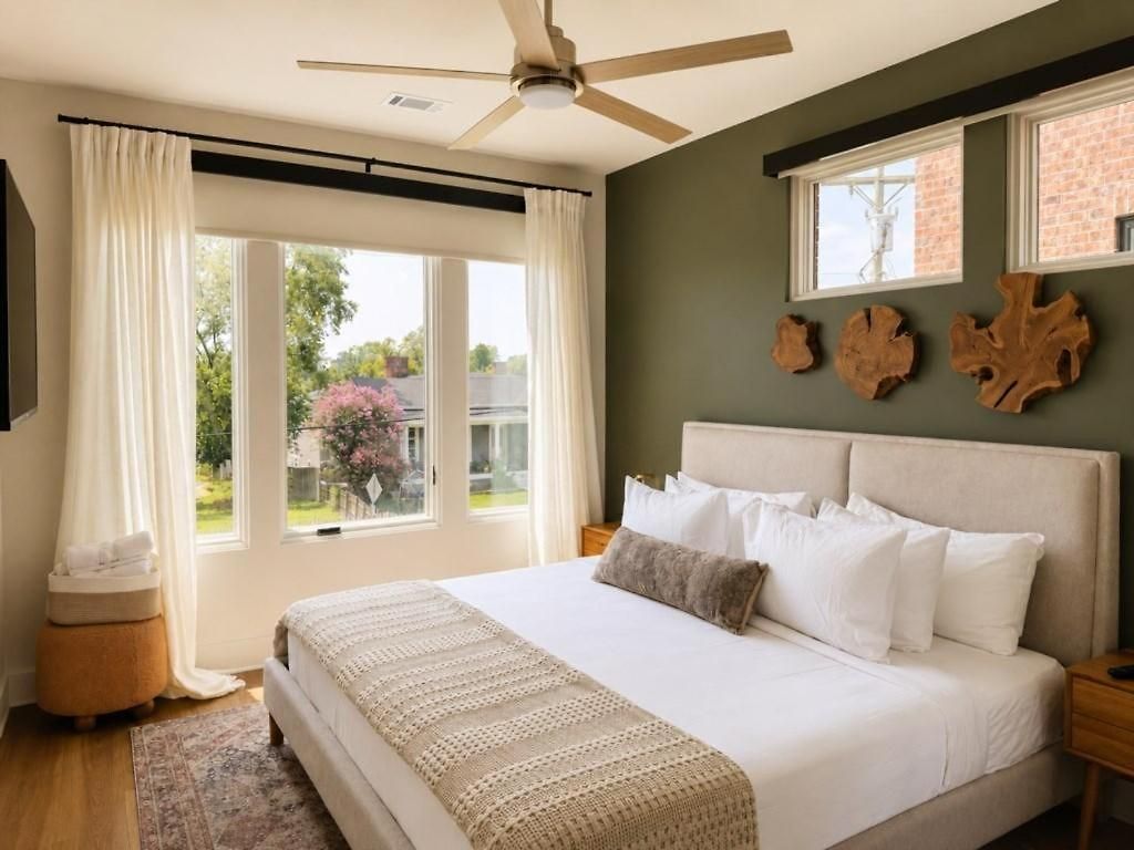 Modern Comfort | Secure + Pool & Sauna * Nashville