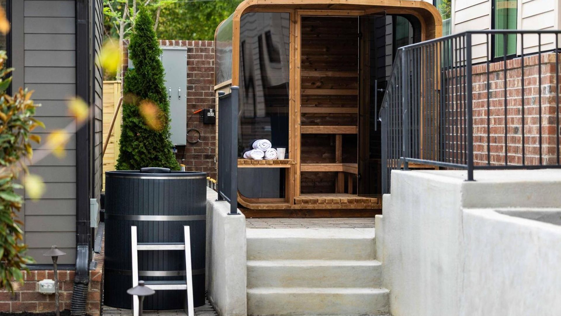 Noa | Pool, Sauna, Cold Plunge, Firepit * Nashville