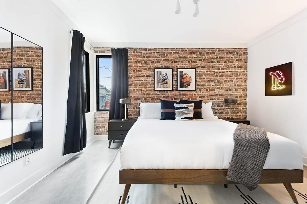 The Duet - Rooftop Lounge - 5 Mins To Broadway Holiday home *