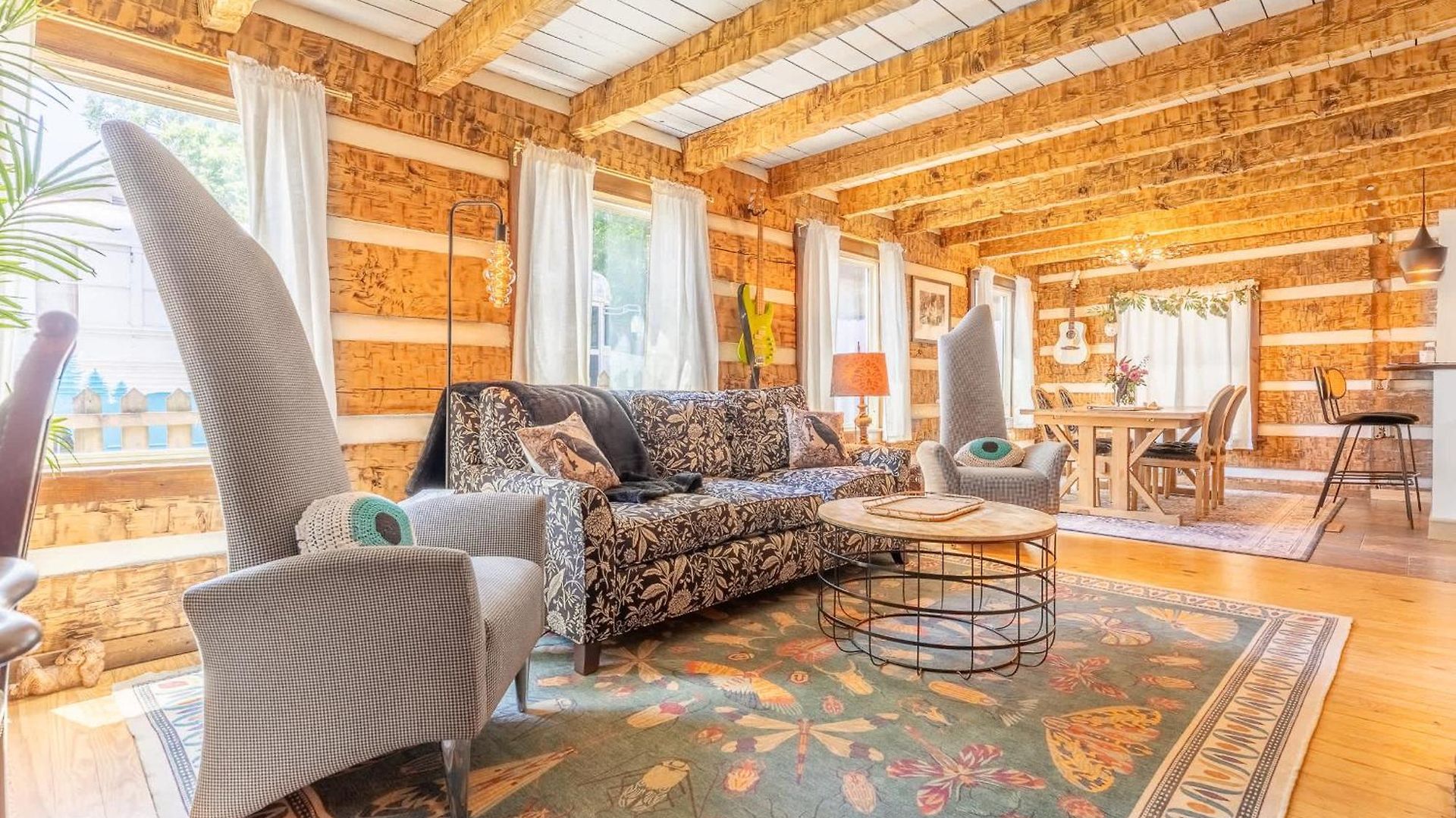 The Magic Cottage- Artsy Escape With Hot Tub & Charm