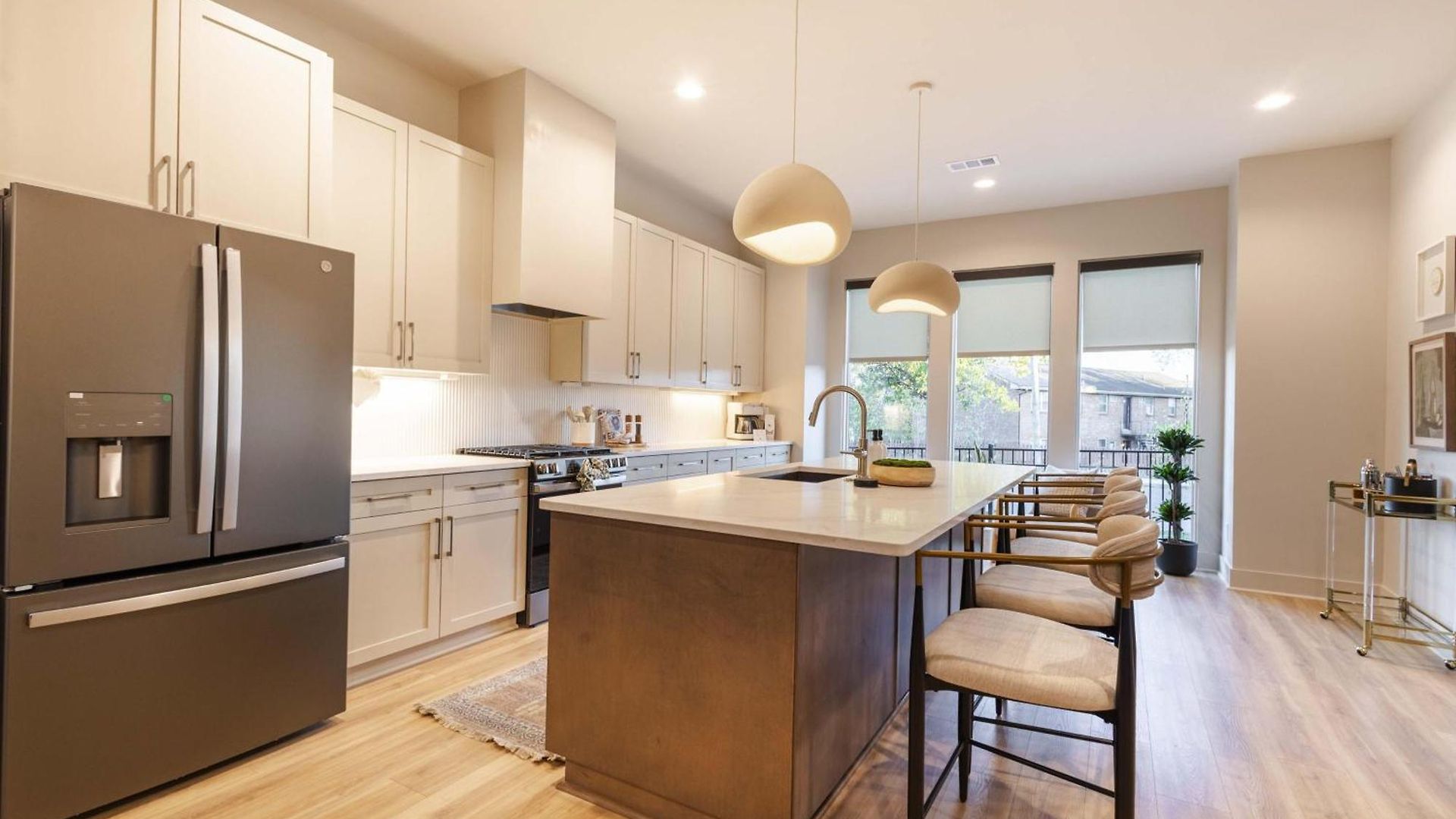 Pool, Gym & Sauna | Fully Gated & Pet-friendly