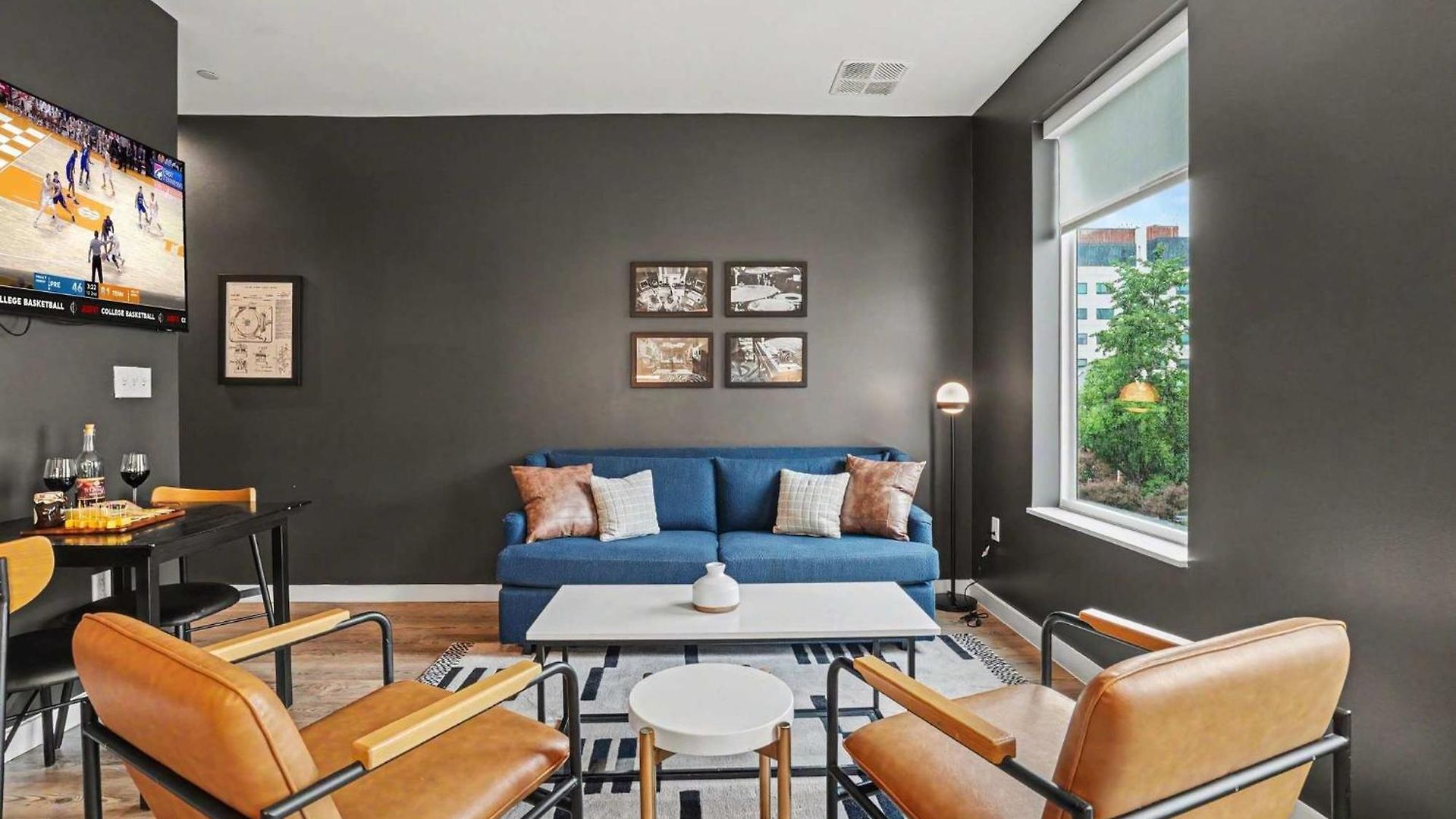 Noir - Pool & Gym - Mins To Broadway Holiday home