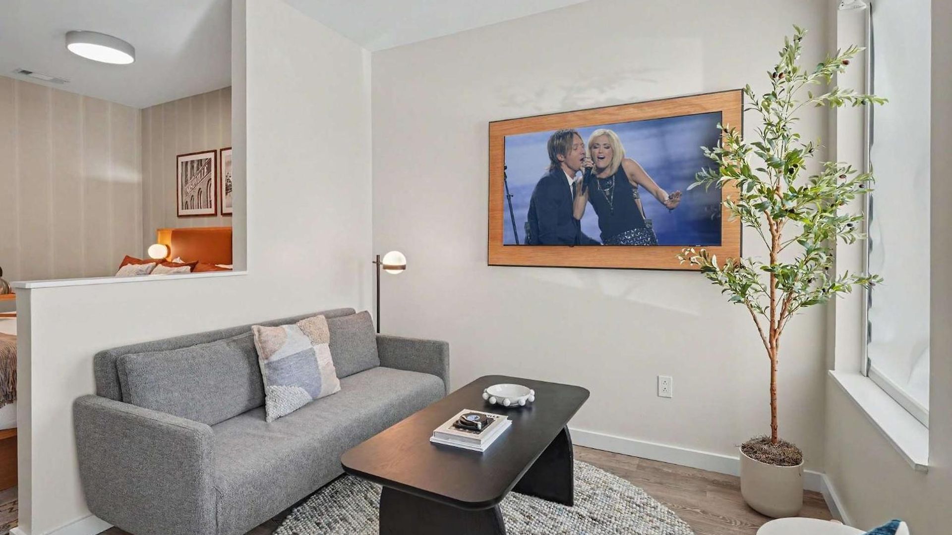 Cadence - Pool - Gym - Mins To Broadway
