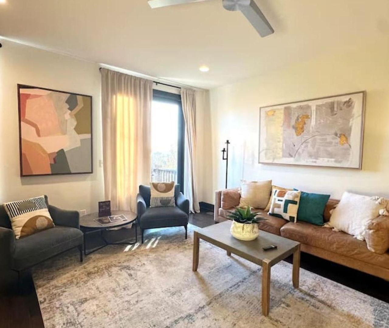 2 Twin Beds Near Broadway Honky Tonks Tsu Vandy Holiday home *