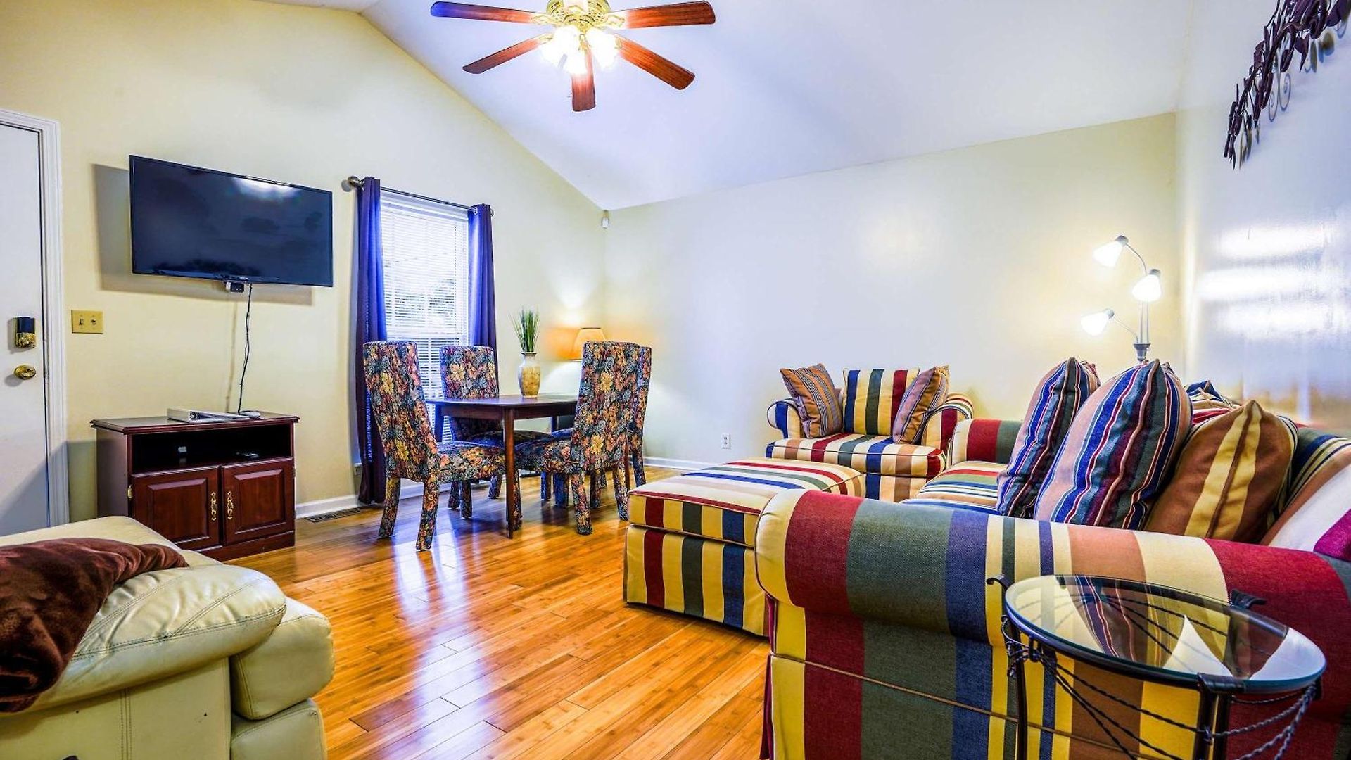 Holiday home Half Of Duplex Just 2 Blocks From Hadley Park Nashville