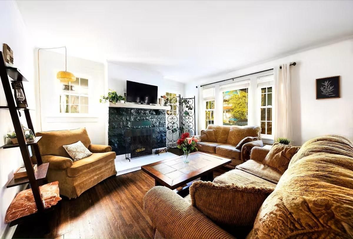Minutes To Downtown - East Nash 4br,3ba * Nashville