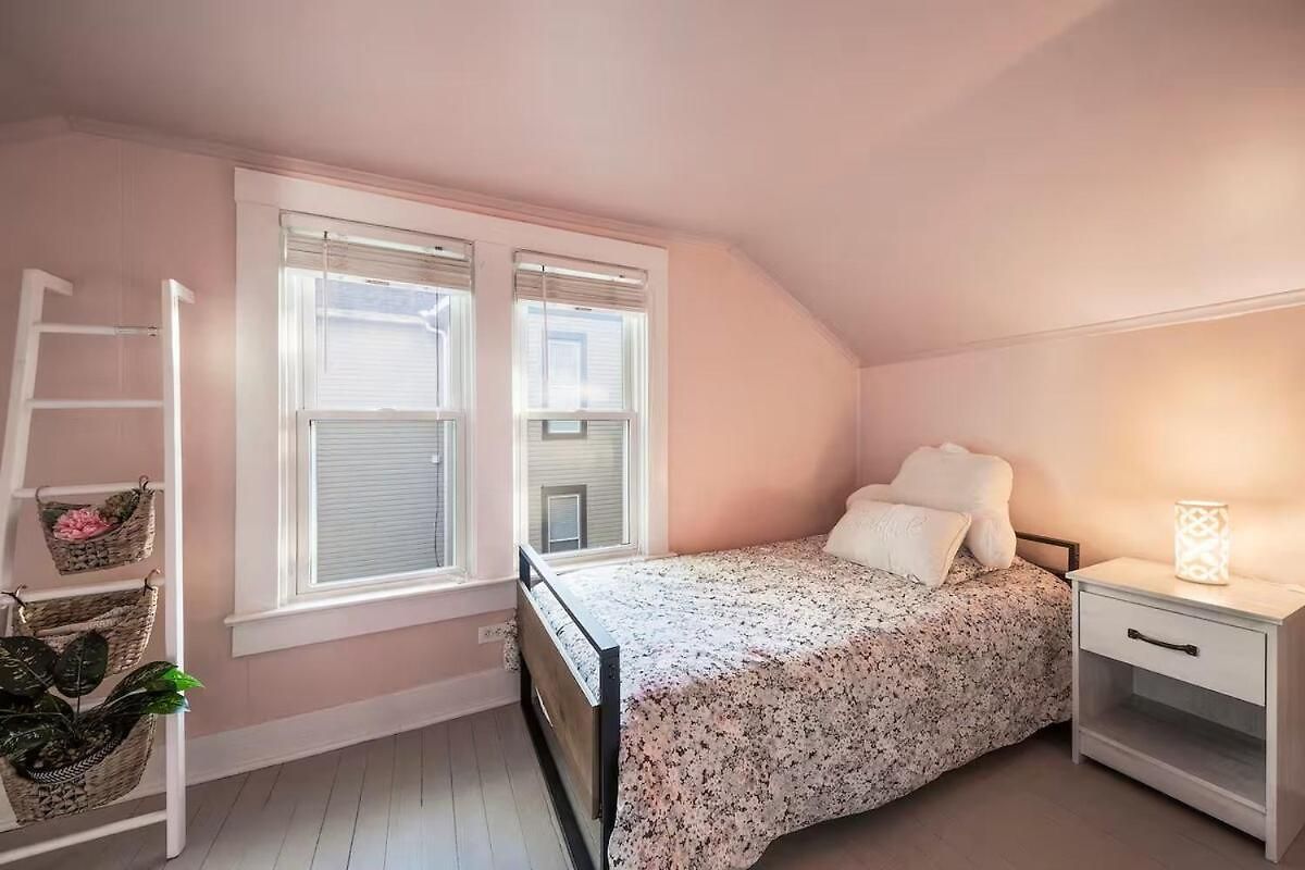 Minutes To Downtown - East Nash 4br,3ba Holiday home Nashville