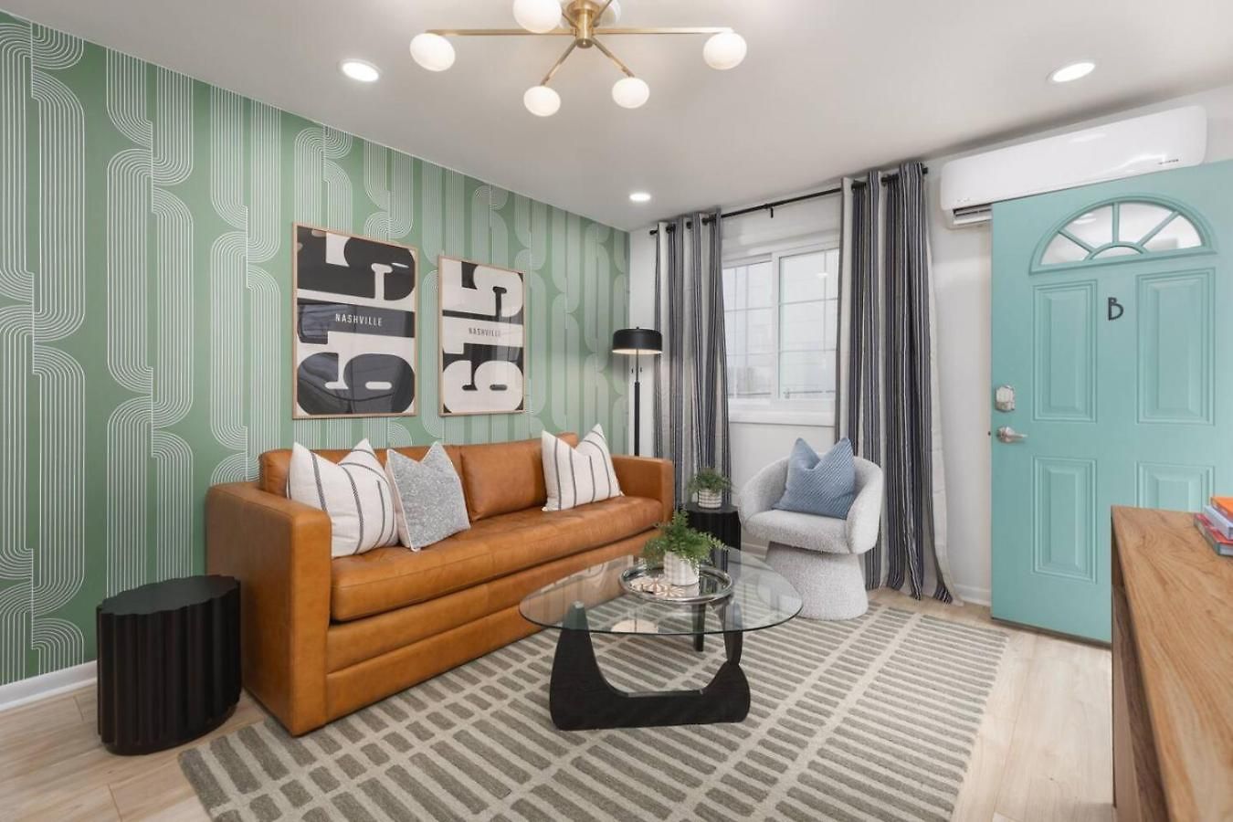 With Fenced In Yard And Firepit, Walk To Coffee And Food Nashville