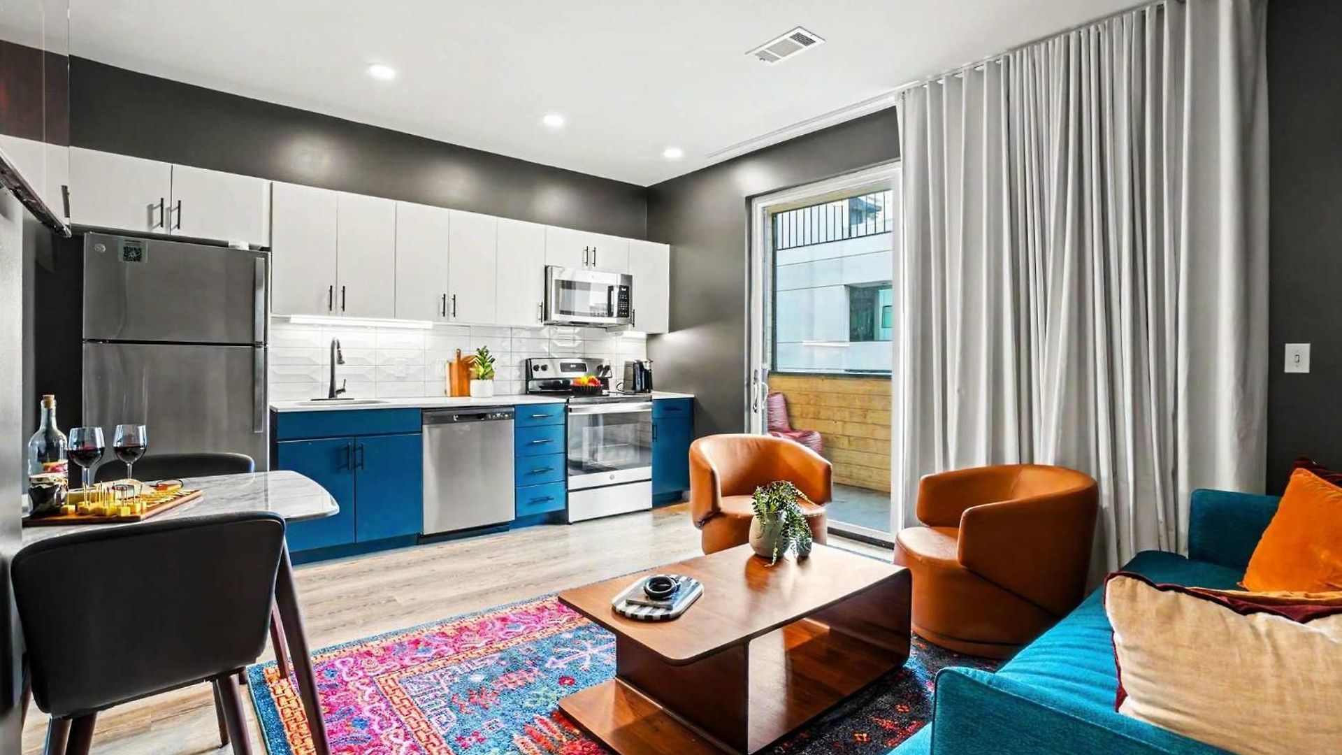 Holiday home Onyx - Pool & Gym - Walk To Broadway