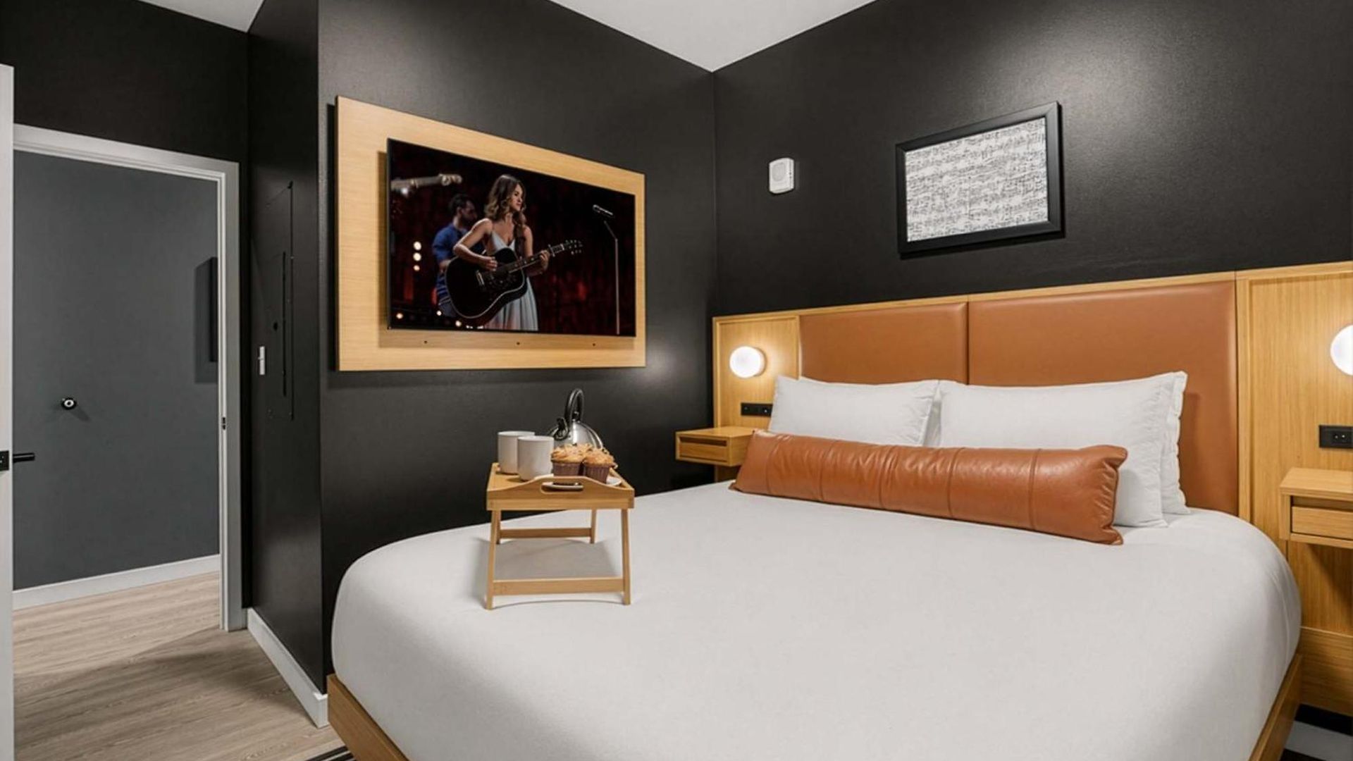 Holiday home Noir - Pool & Gym - Mins To Broadway Nashville